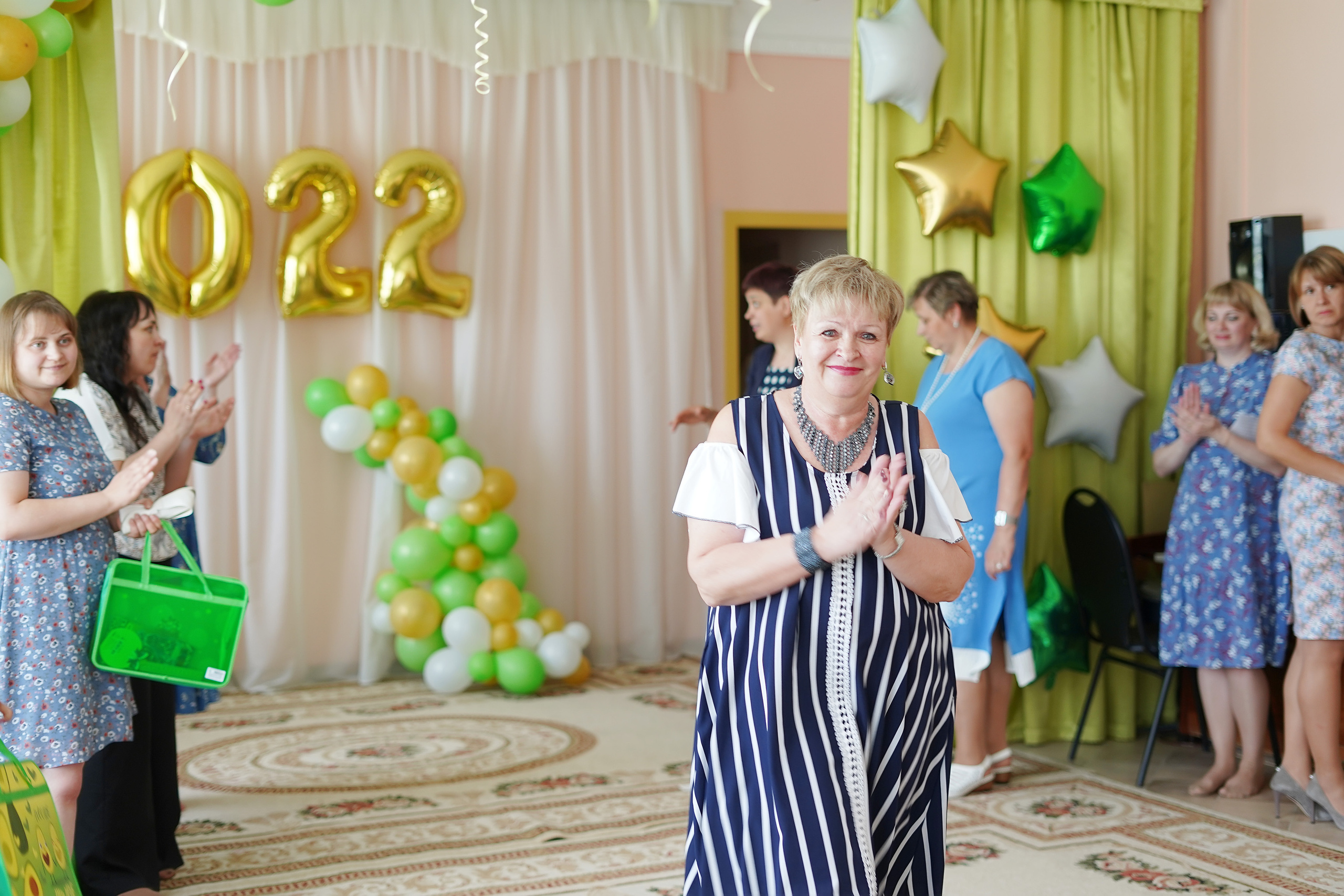 Фотосъемка видеосъёмка фотограф видеооператор новогодних утренников  в. Фотограф, видеооператор Нина Коршунова