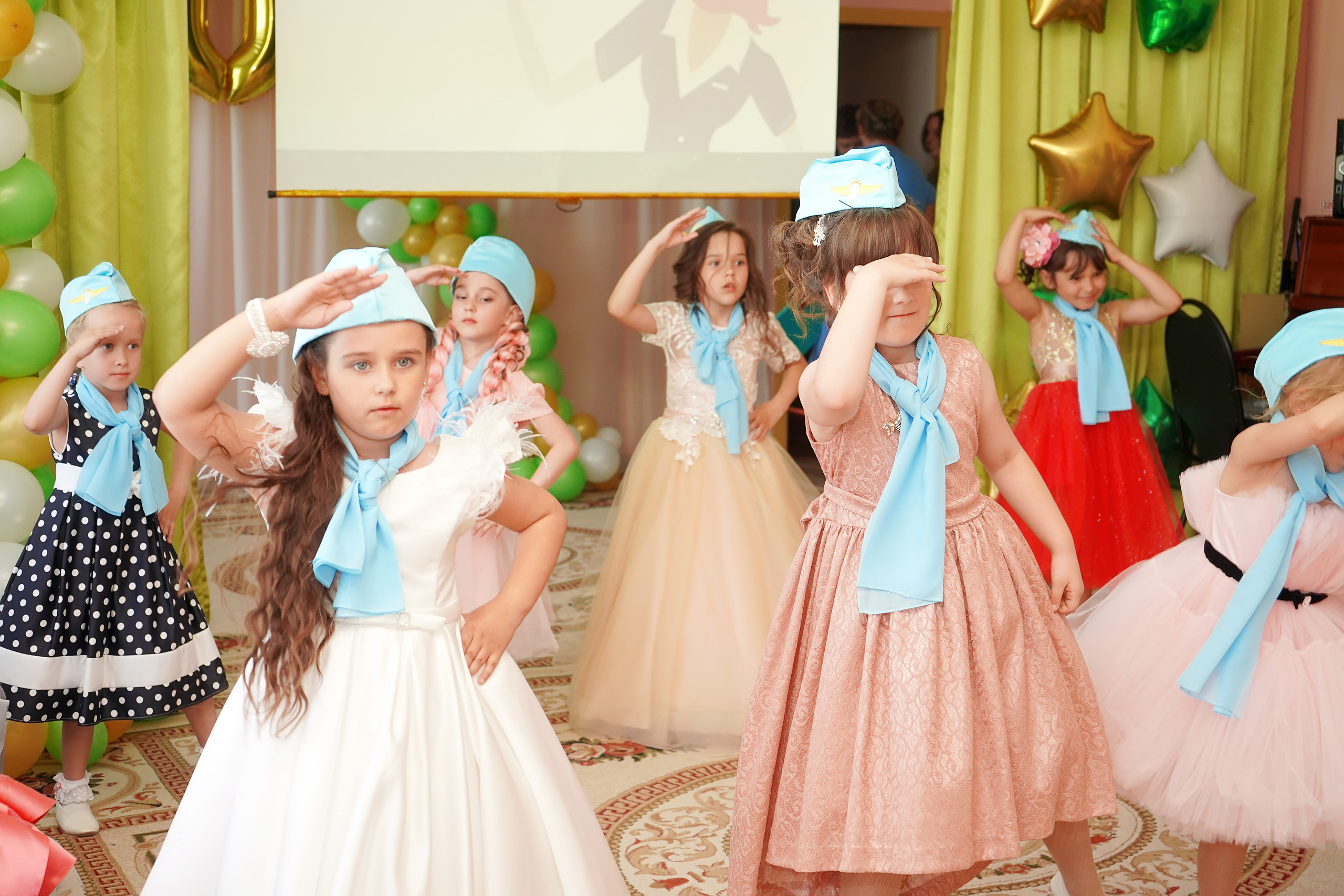 Фотосъемка видеосъёмка фотограф видеооператор новогодних утренников  в. Фотограф, видеооператор Нина Коршунова