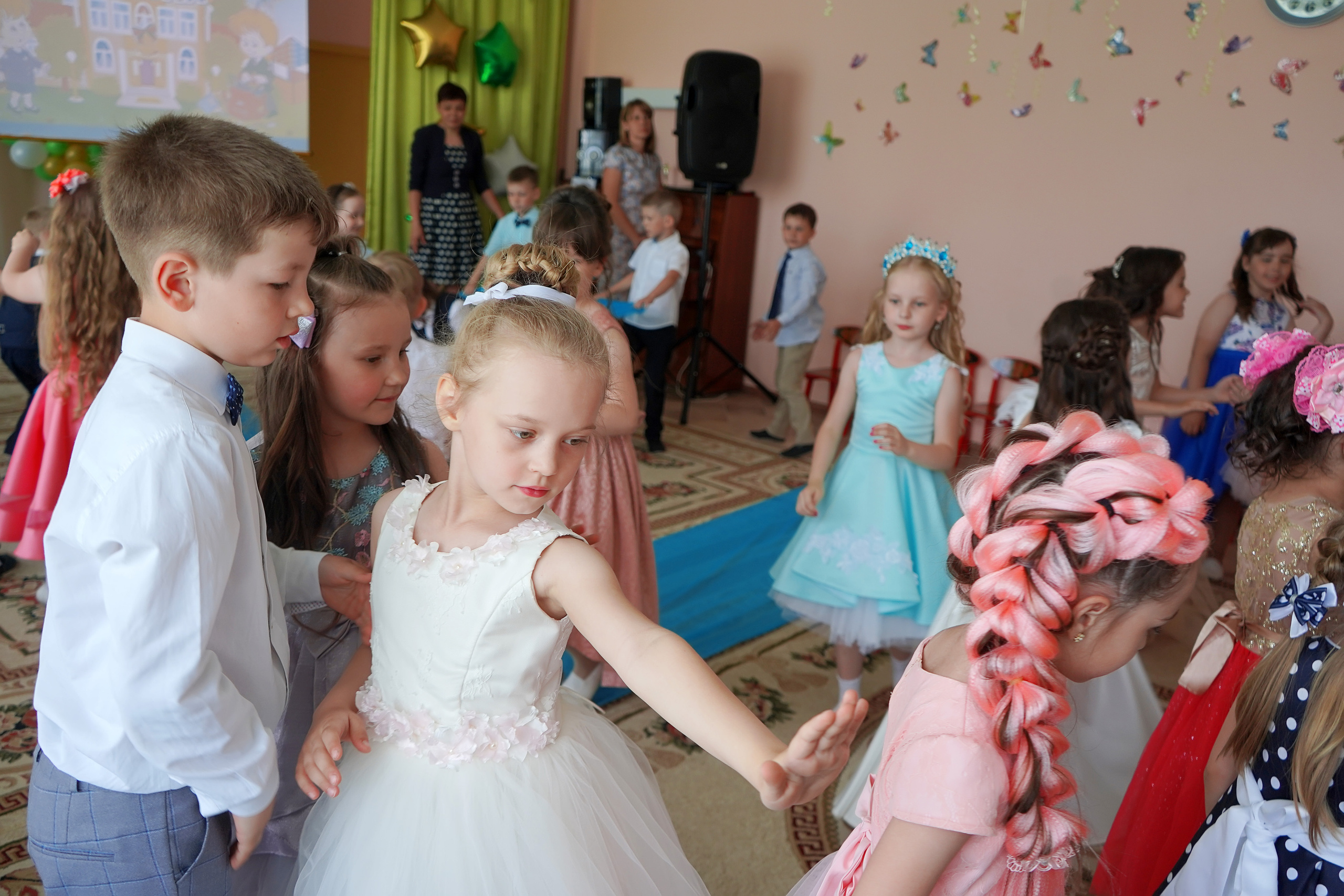 Фотосъемка видеосъёмка фотограф видеооператор новогодних утренников  в. Фотограф, видеооператор Нина Коршунова