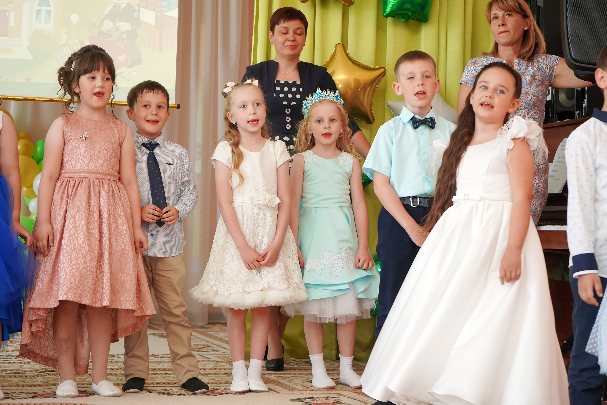 Фотосъемка видеосъёмка фотограф видеооператор новогодних утренников  в. Фотограф, видеооператор Нина Коршунова