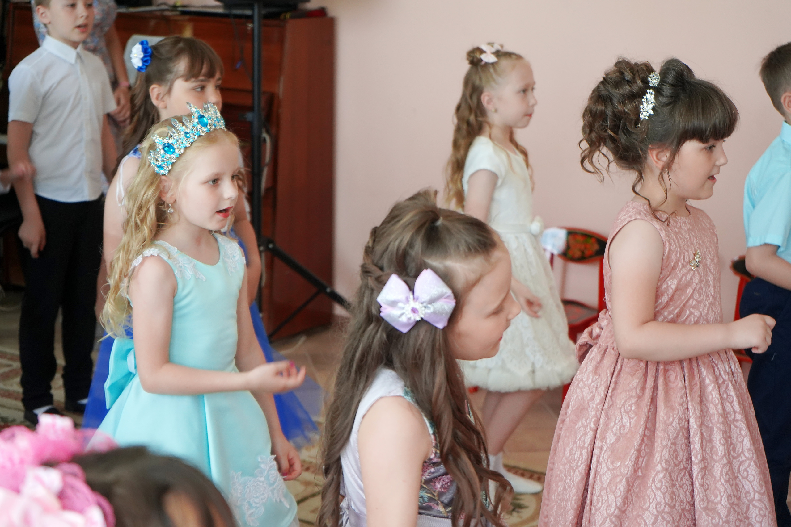 Фотосъемка видеосъёмка фотограф видеооператор новогодних утренников  в. Фотограф, видеооператор Нина Коршунова