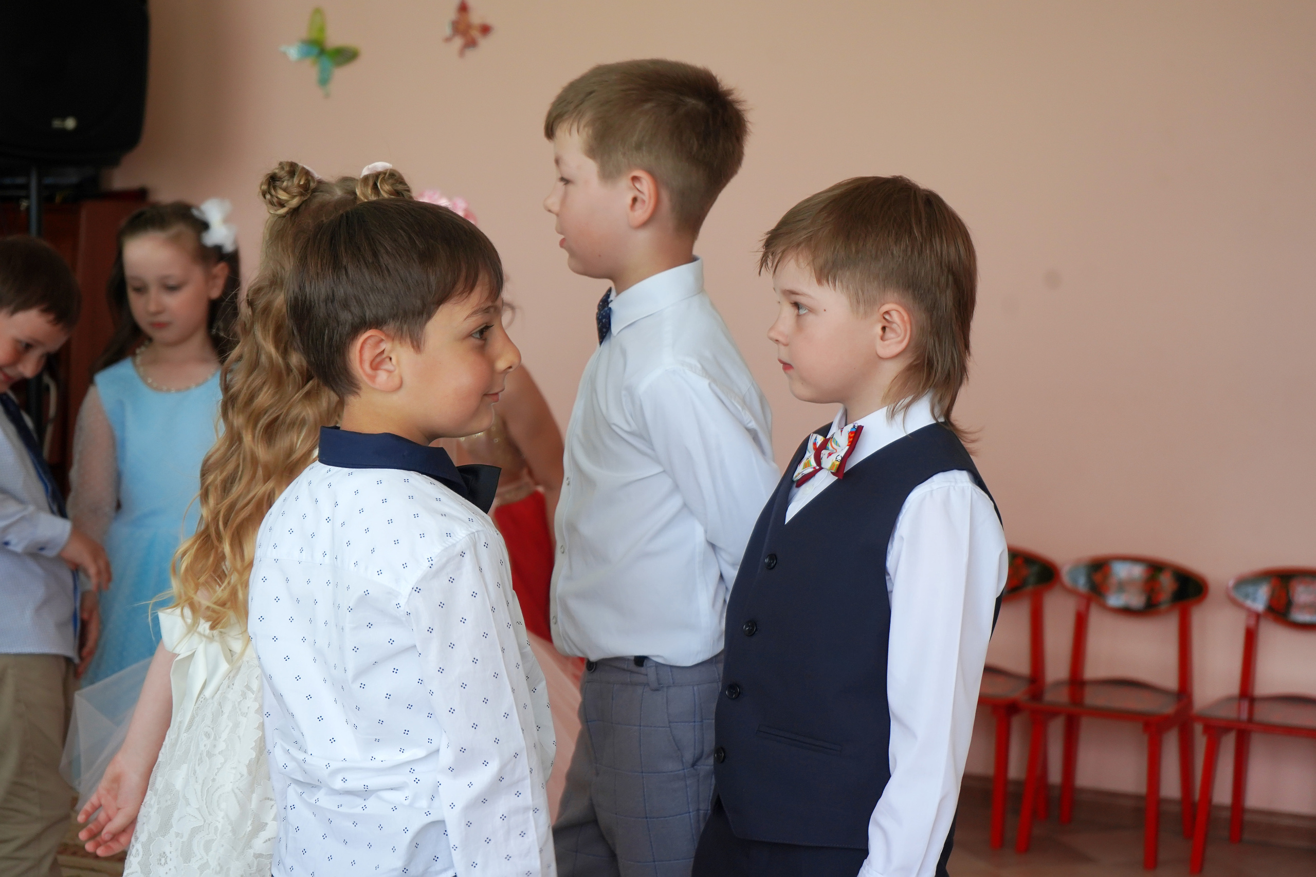 Фотосъемка видеосъёмка фотограф видеооператор новогодних утренников  в. Фотограф, видеооператор Нина Коршунова