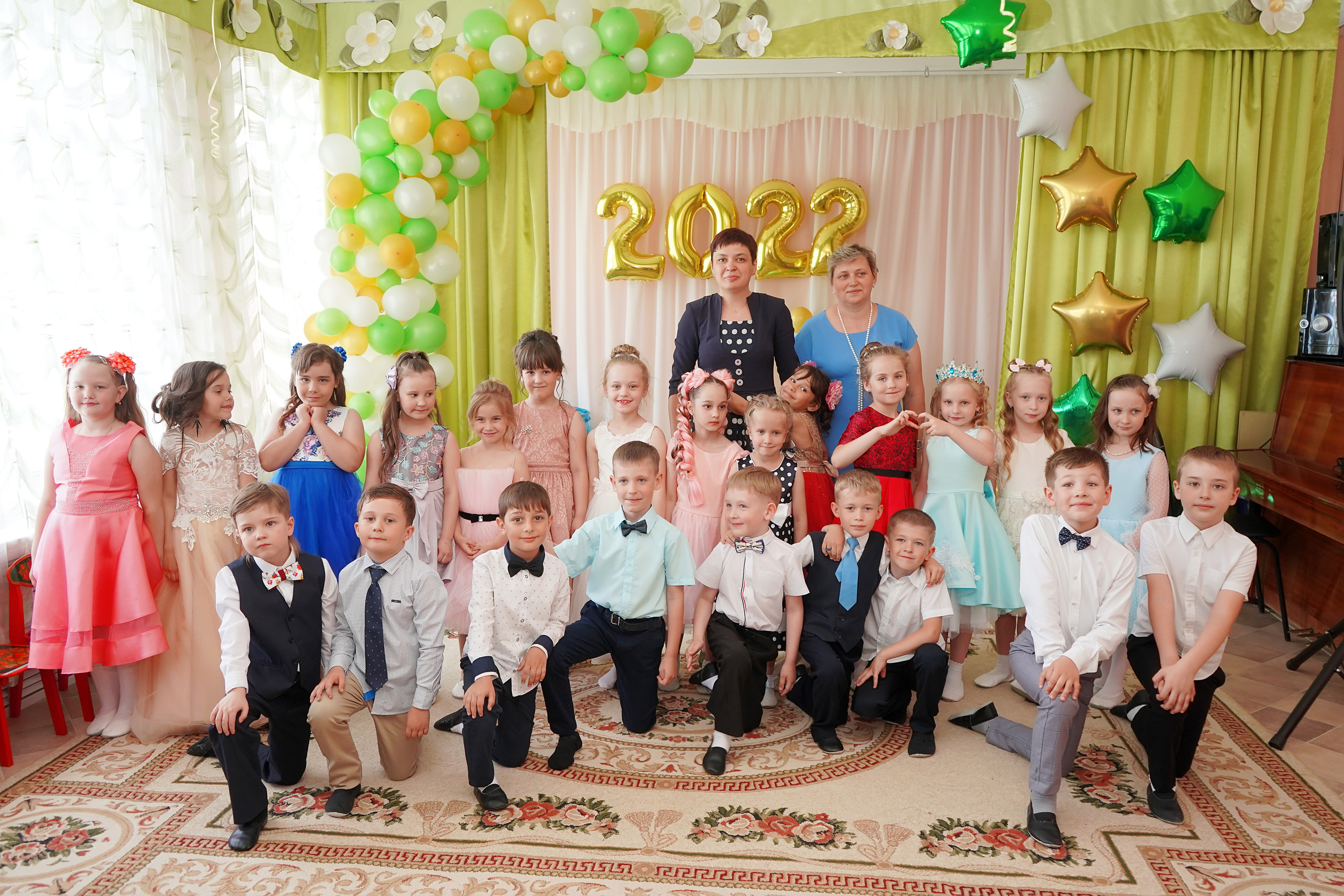 Фотосъемка видеосъёмка фотограф видеооператор новогодних утренников  в. Фотограф, видеооператор Нина Коршунова