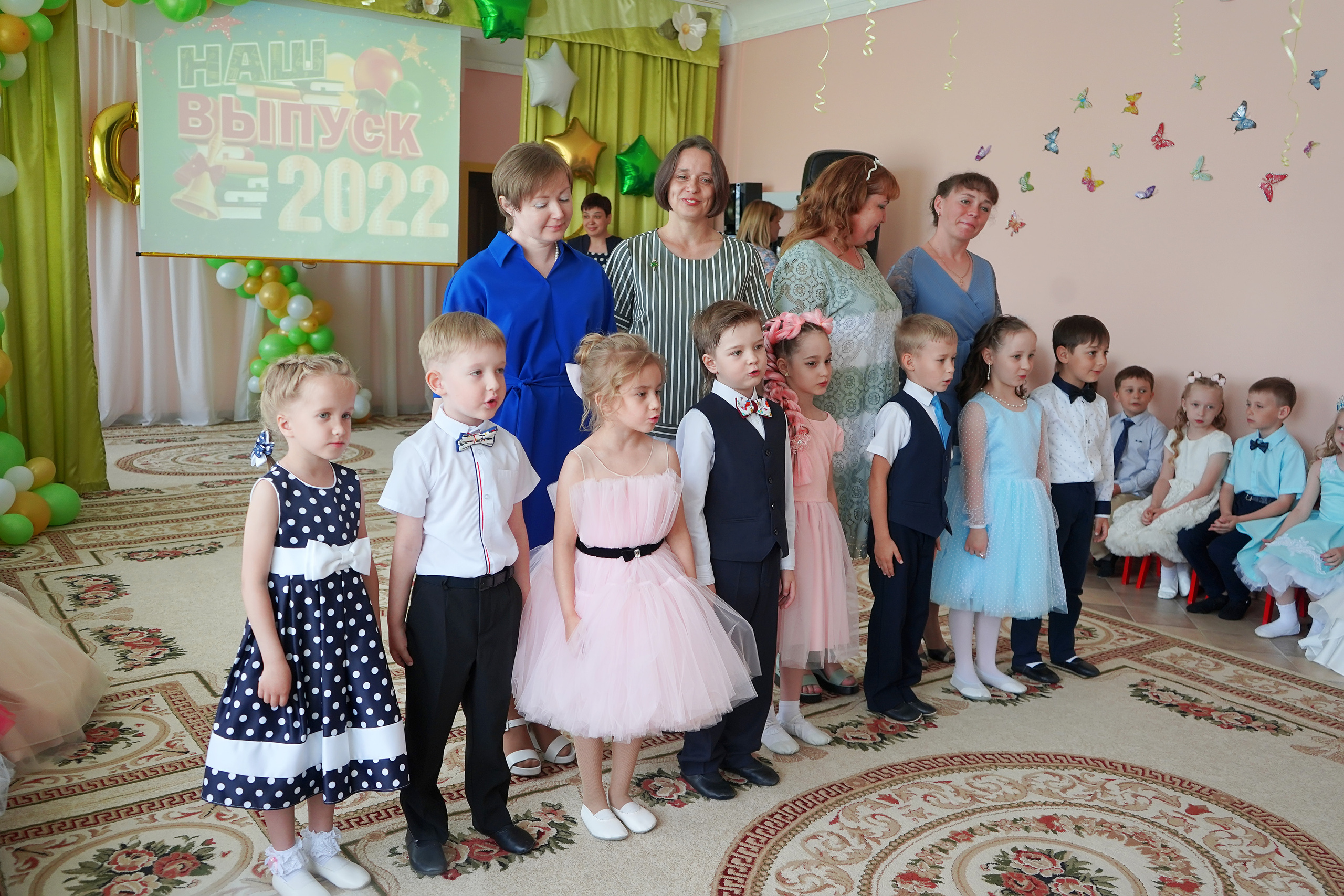 Фотосъемка видеосъёмка фотограф видеооператор новогодних утренников  в. Фотограф, видеооператор Нина Коршунова