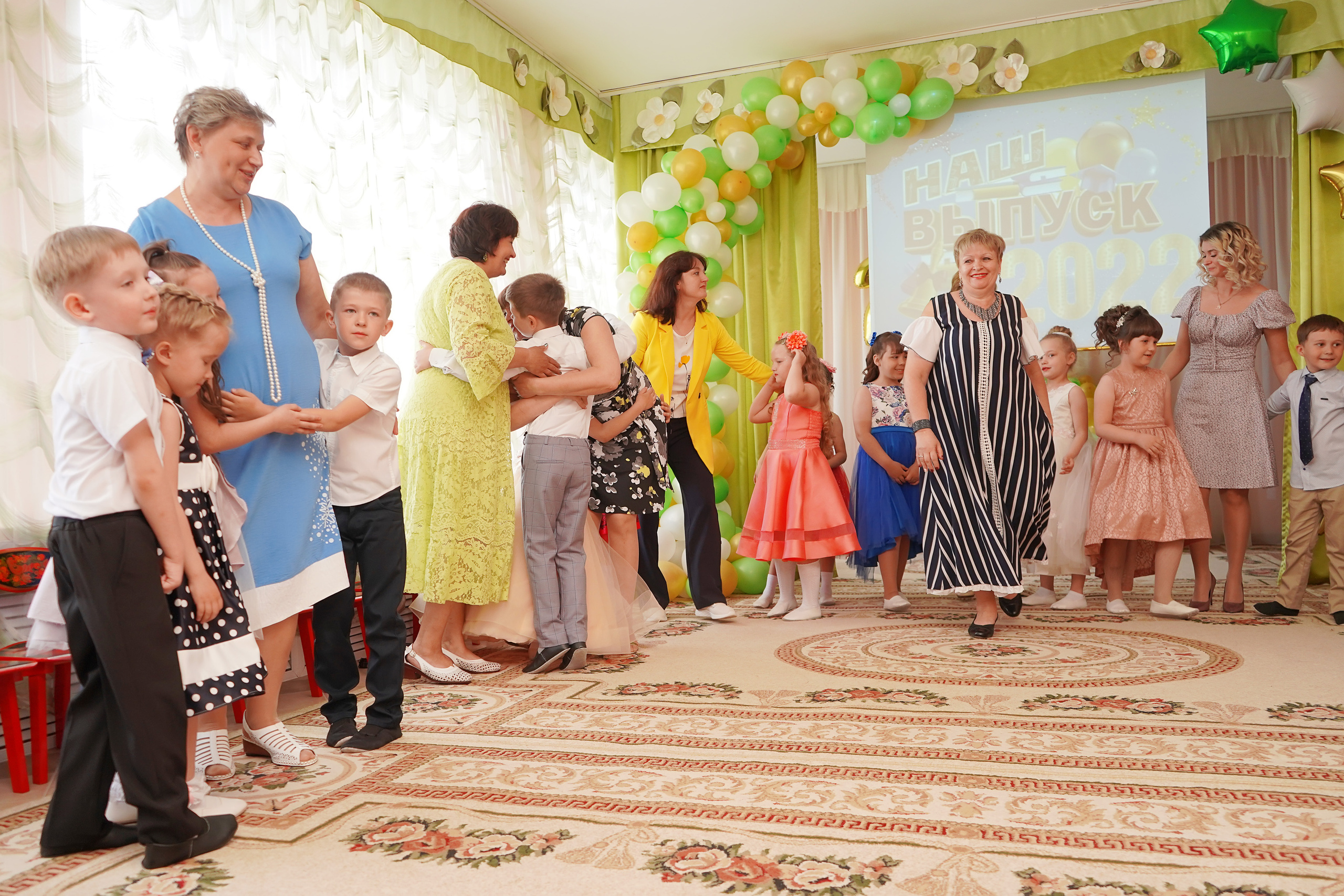 Фотосъемка видеосъёмка фотограф видеооператор новогодних утренников  в. Фотограф, видеооператор Нина Коршунова