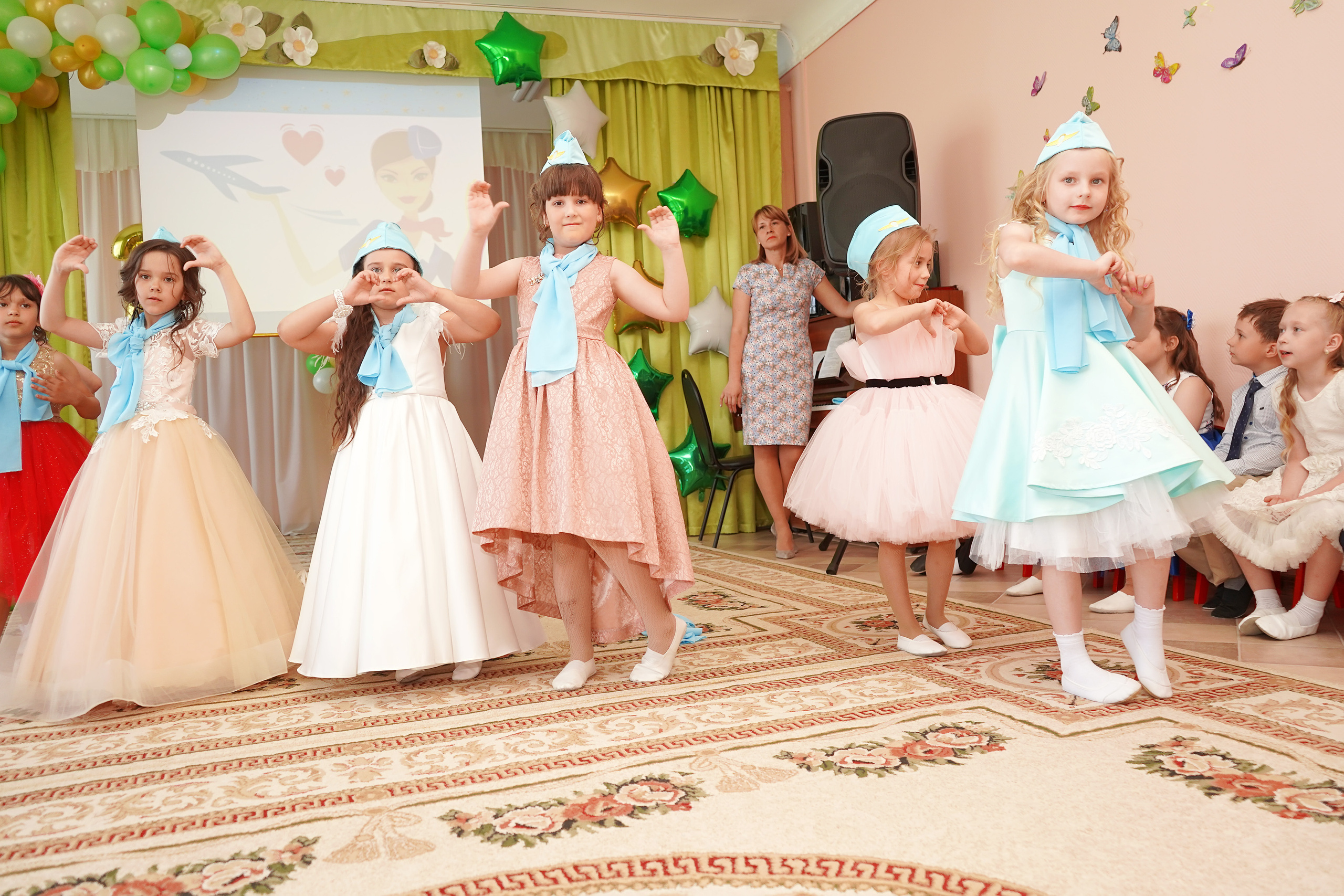 Фотосъемка видеосъёмка фотограф видеооператор новогодних утренников  в. Фотограф, видеооператор Нина Коршунова