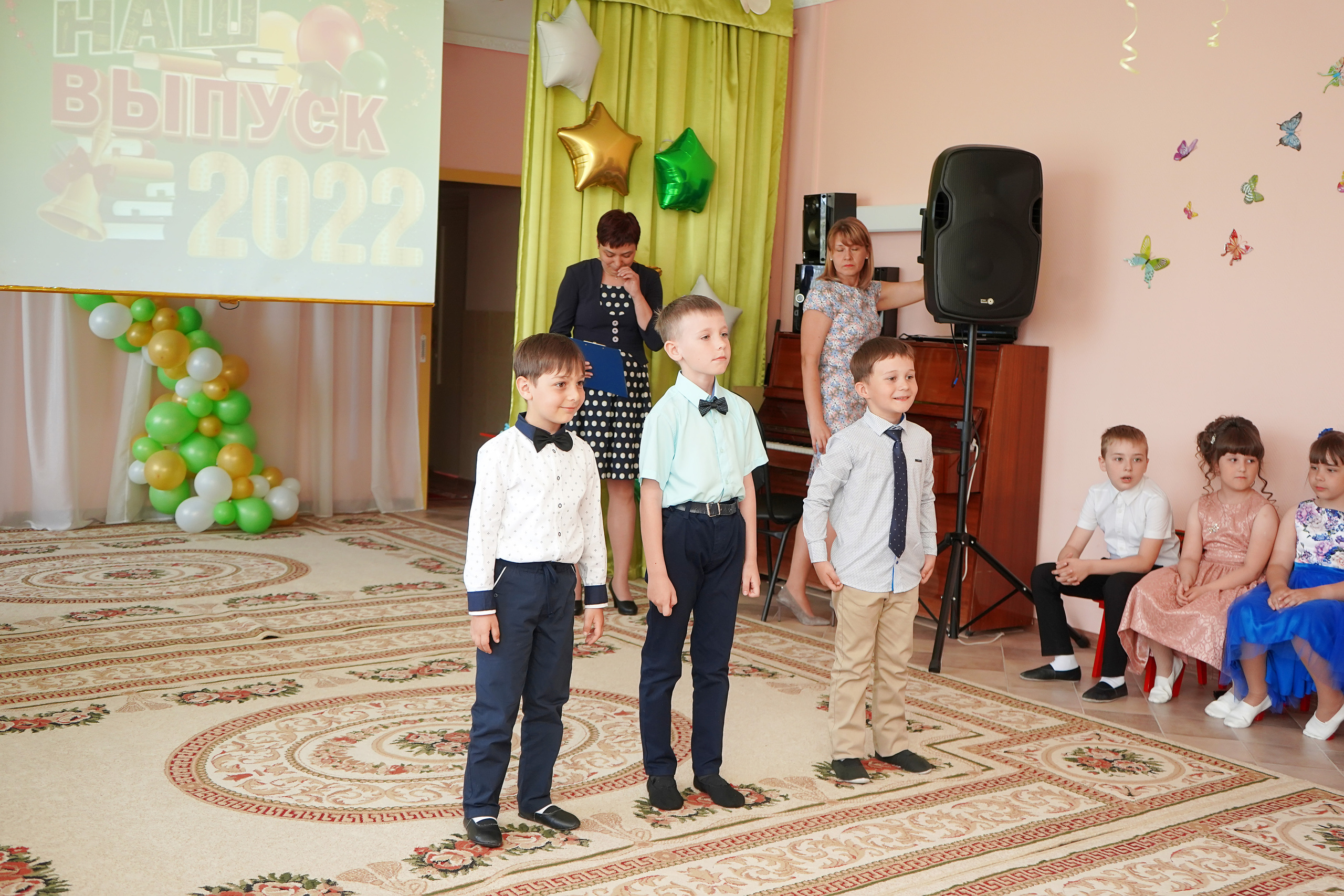 Фотосъемка видеосъёмка фотограф видеооператор новогодних утренников  в. Фотограф, видеооператор Нина Коршунова