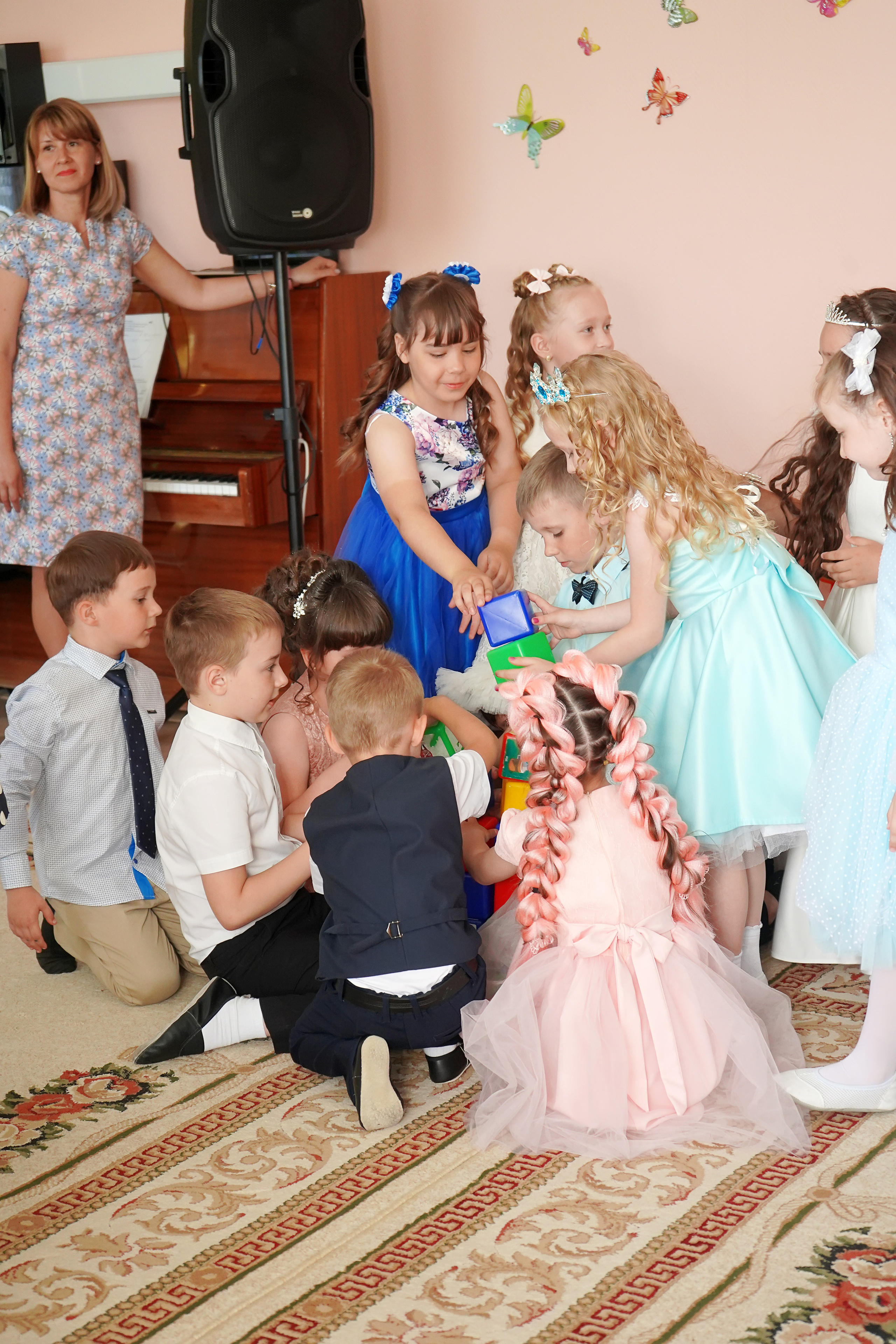 Фотосъемка видеосъёмка фотограф видеооператор новогодних утренников  в. Фотограф, видеооператор Нина Коршунова