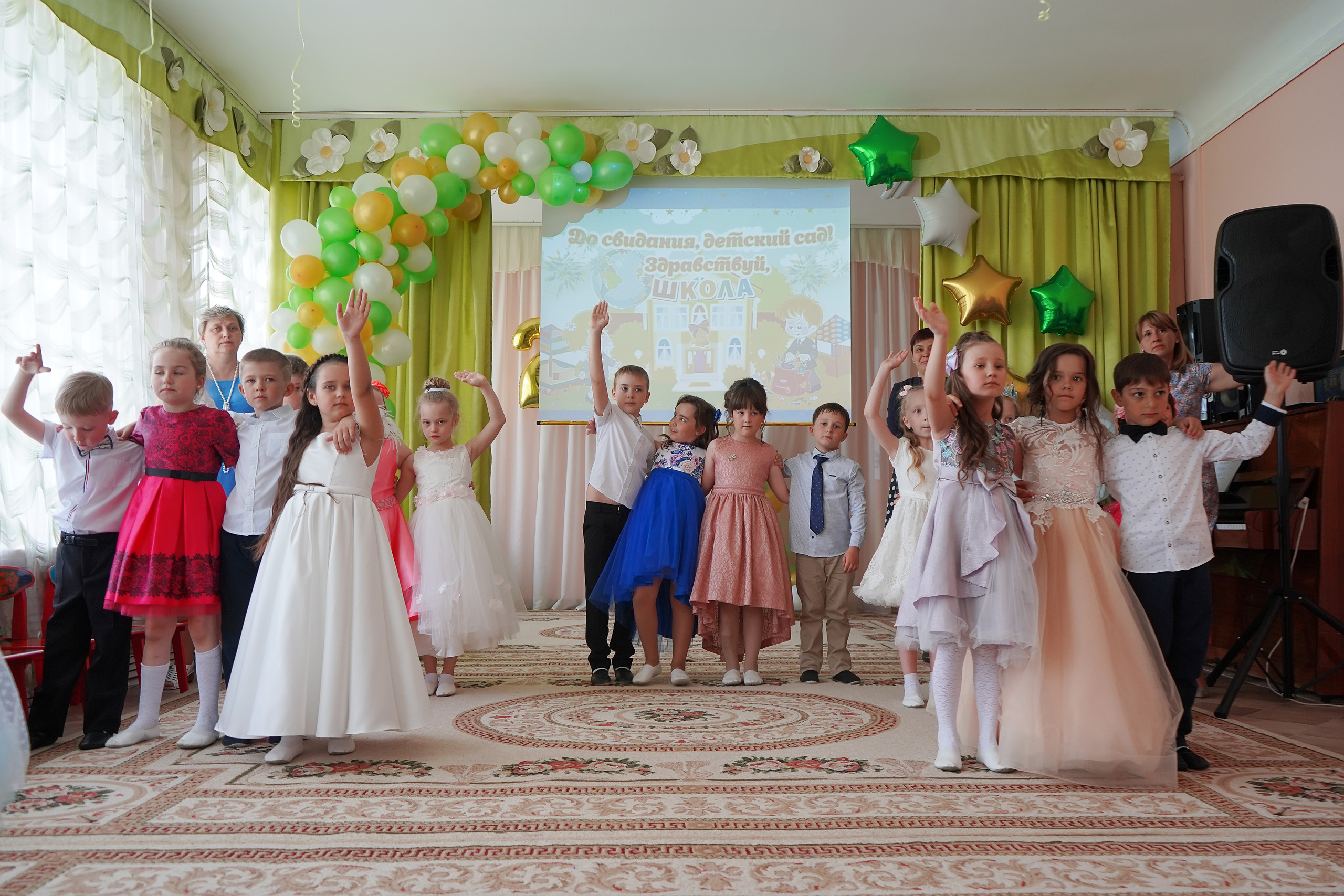 Фотосъемка видеосъёмка фотограф видеооператор новогодних утренников  в. Фотограф, видеооператор Нина Коршунова