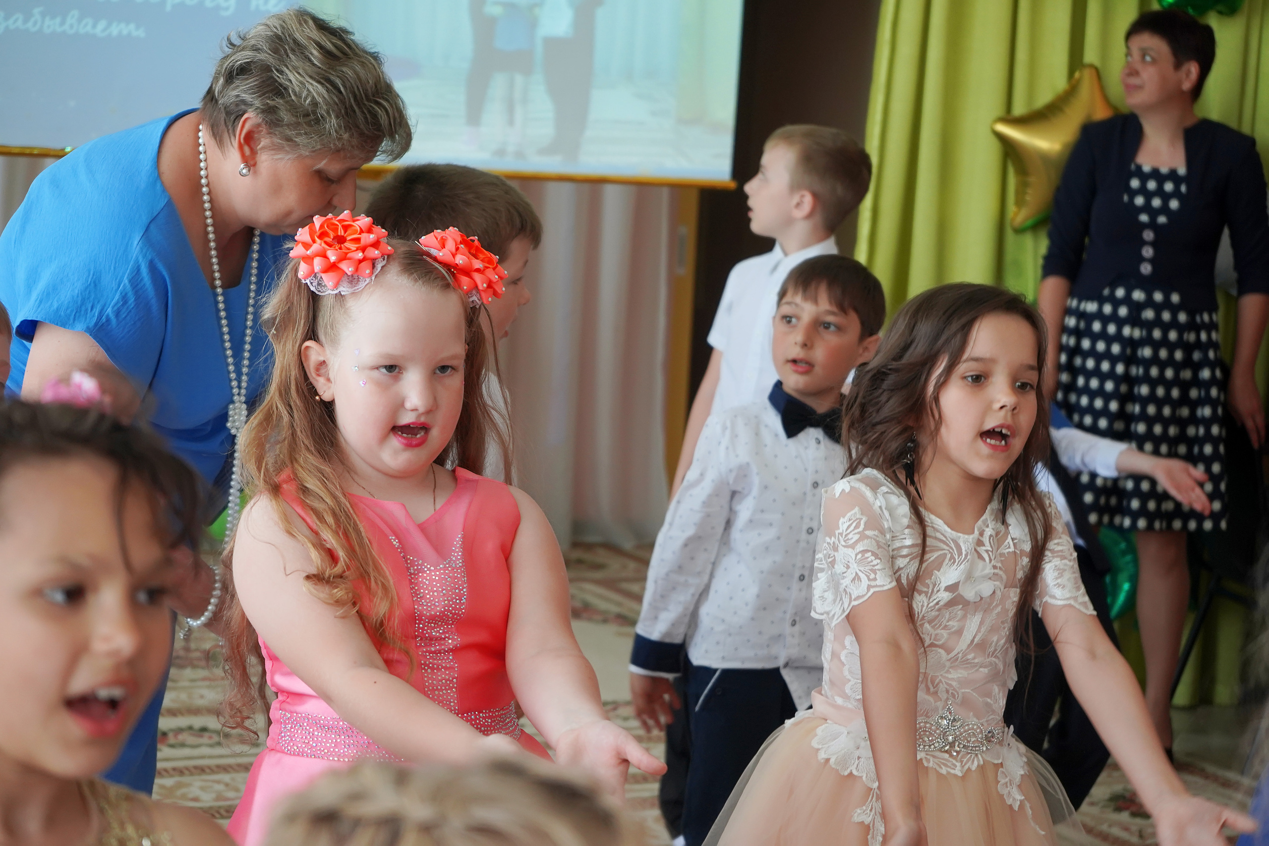 Фотосъемка видеосъёмка фотограф видеооператор новогодних утренников  в. Фотограф, видеооператор Нина Коршунова