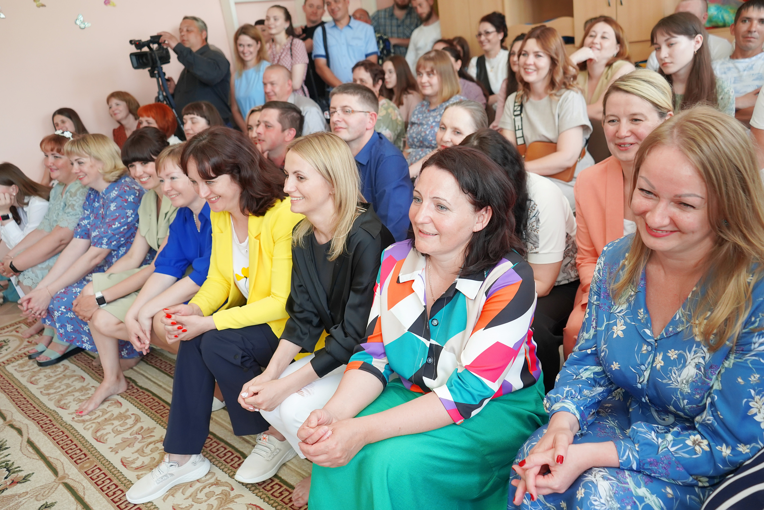 Фотосъемка видеосъёмка фотограф видеооператор новогодних утренников  в. Фотограф, видеооператор Нина Коршунова