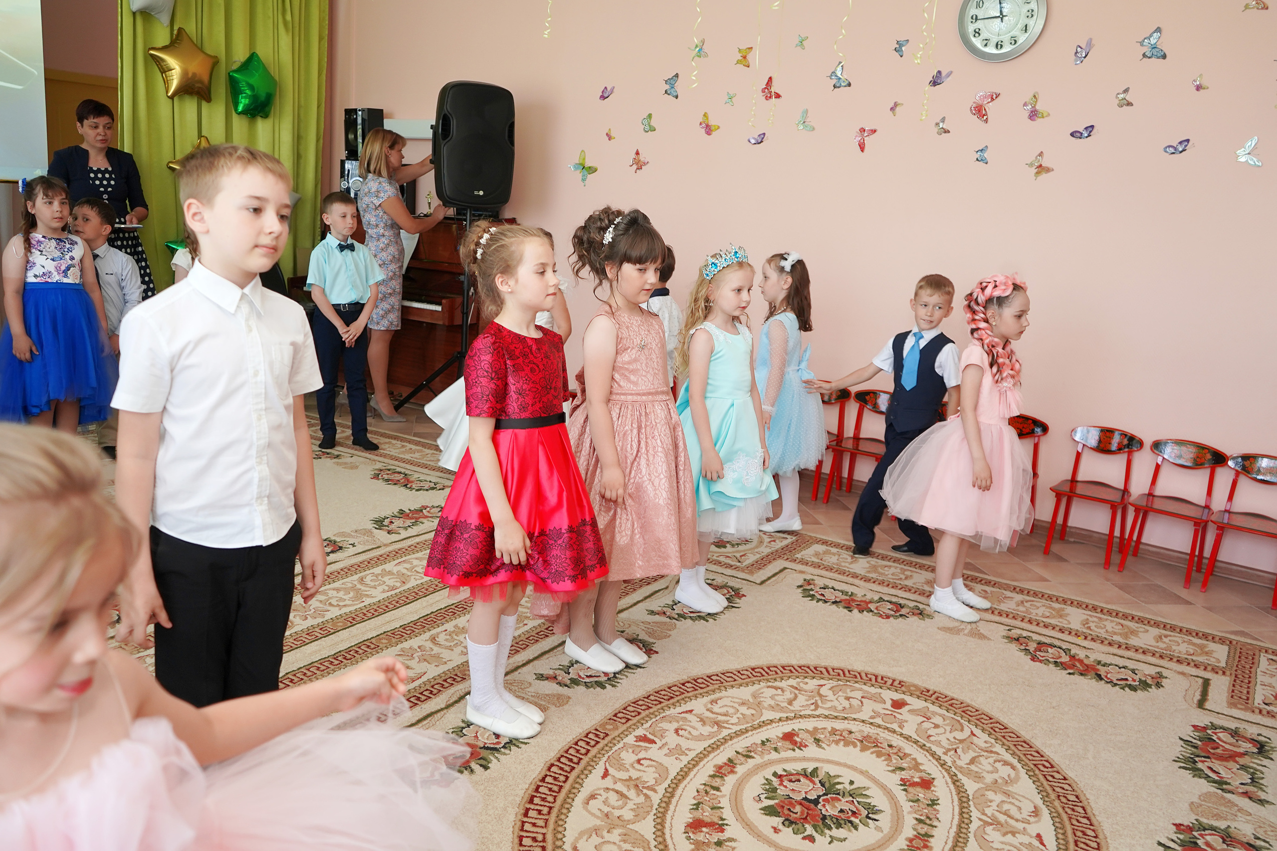 Фотосъемка видеосъёмка фотограф видеооператор новогодних утренников  в. Фотограф, видеооператор Нина Коршунова