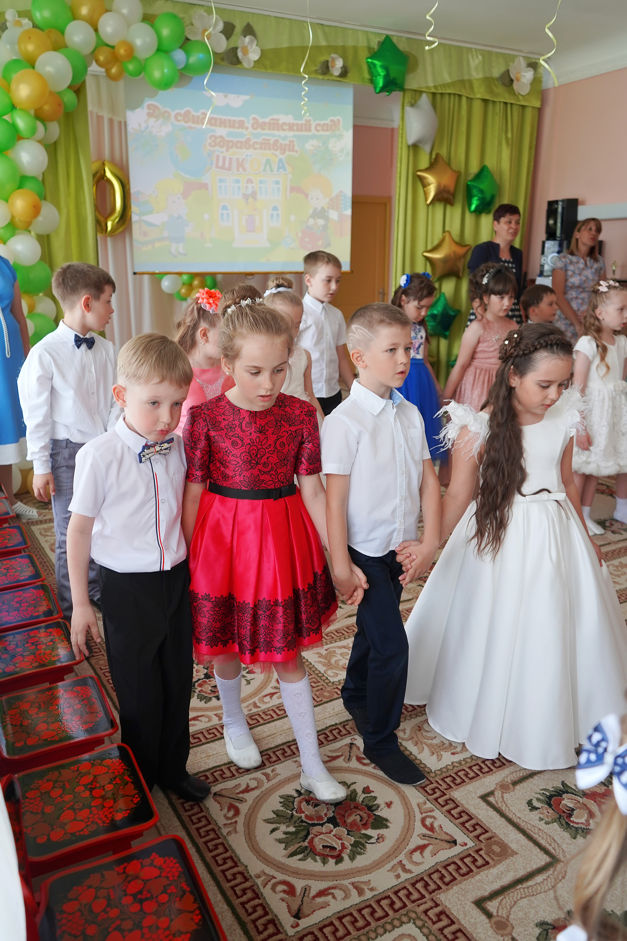 Фотосъемка видеосъёмка фотограф видеооператор новогодних утренников  в. Фотограф, видеооператор Нина Коршунова