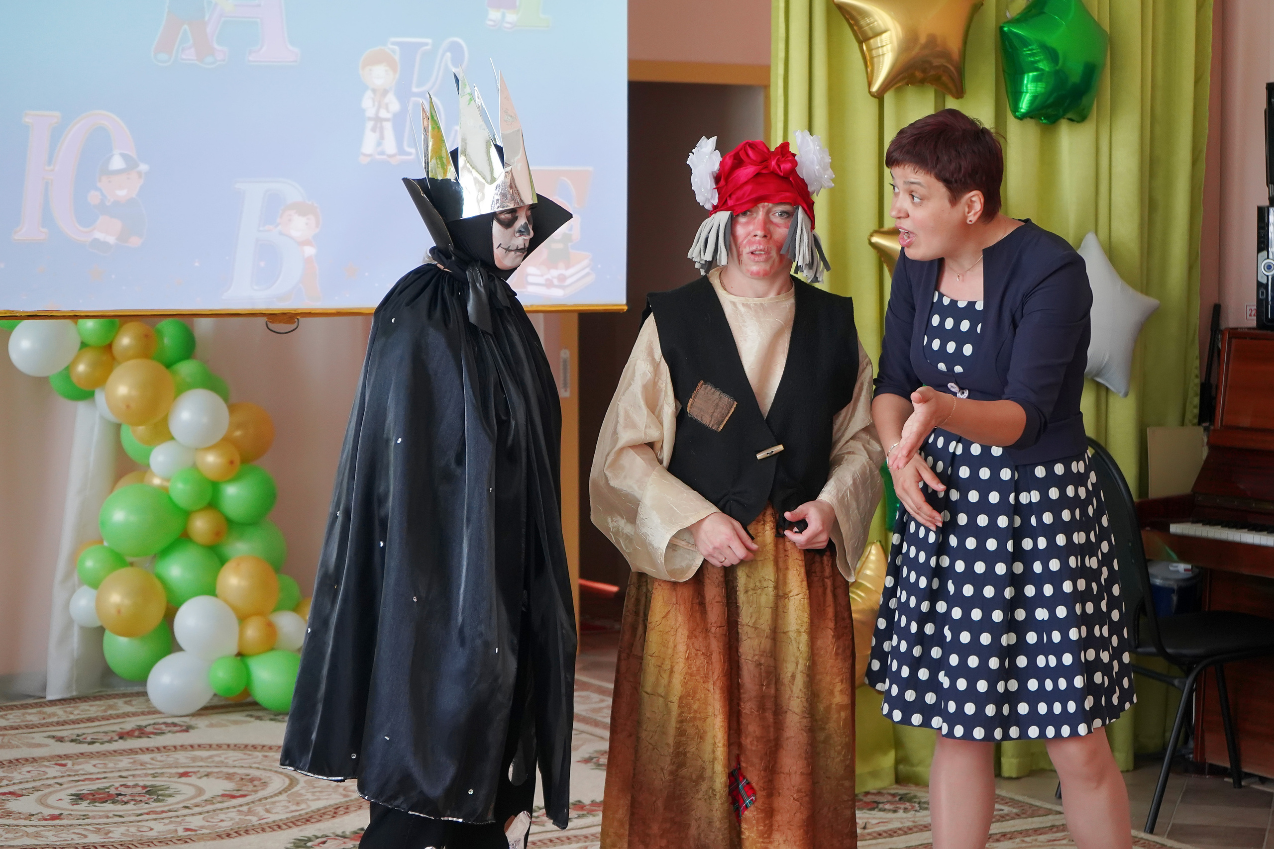 Фотосъемка видеосъёмка фотограф видеооператор новогодних утренников  в. Фотограф, видеооператор Нина Коршунова