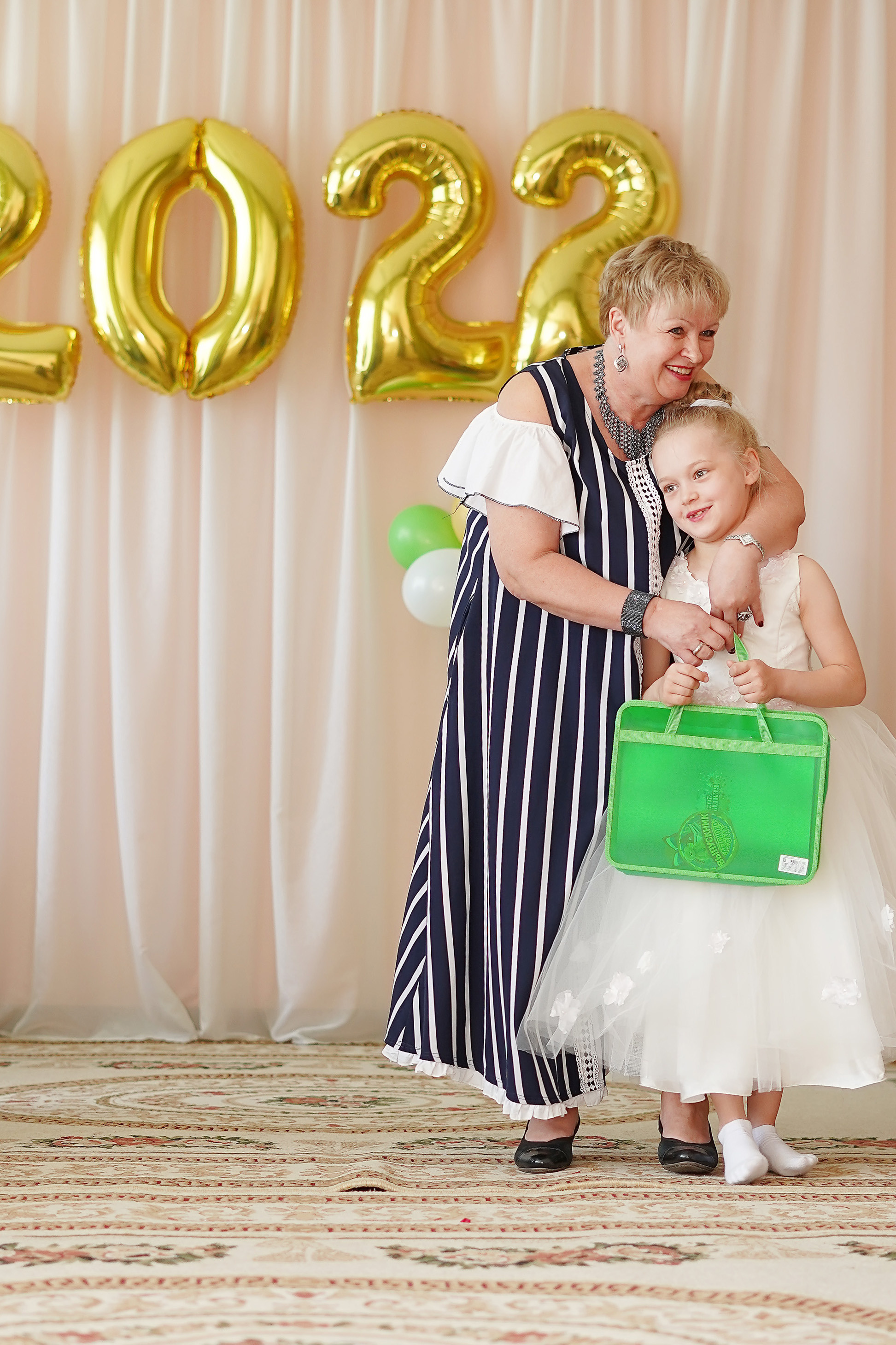 Фотосъемка видеосъёмка фотограф видеооператор новогодних утренников  в. Фотограф, видеооператор Нина Коршунова