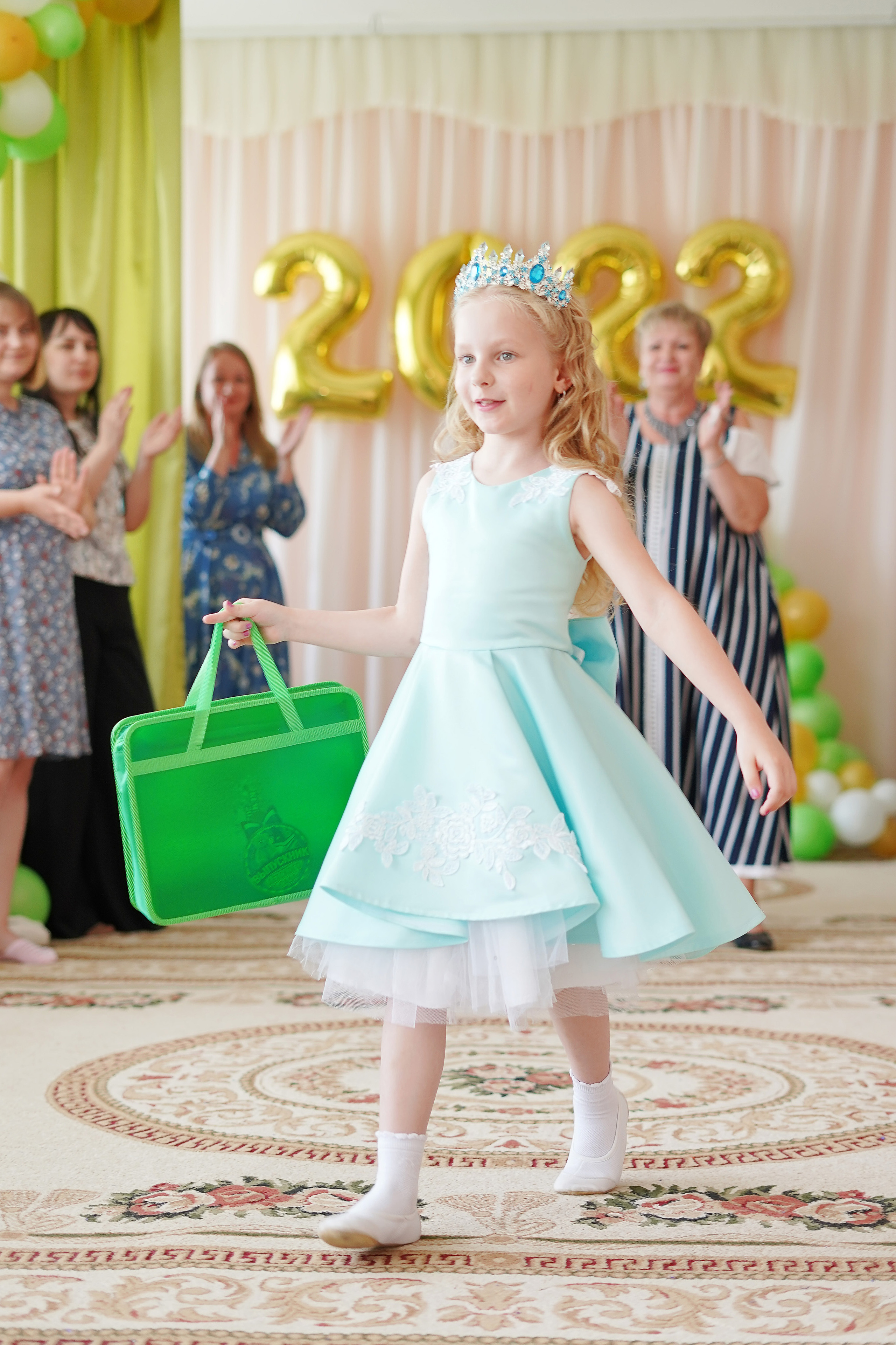 Фотосъемка видеосъёмка фотограф видеооператор новогодних утренников  в. Фотограф, видеооператор Нина Коршунова