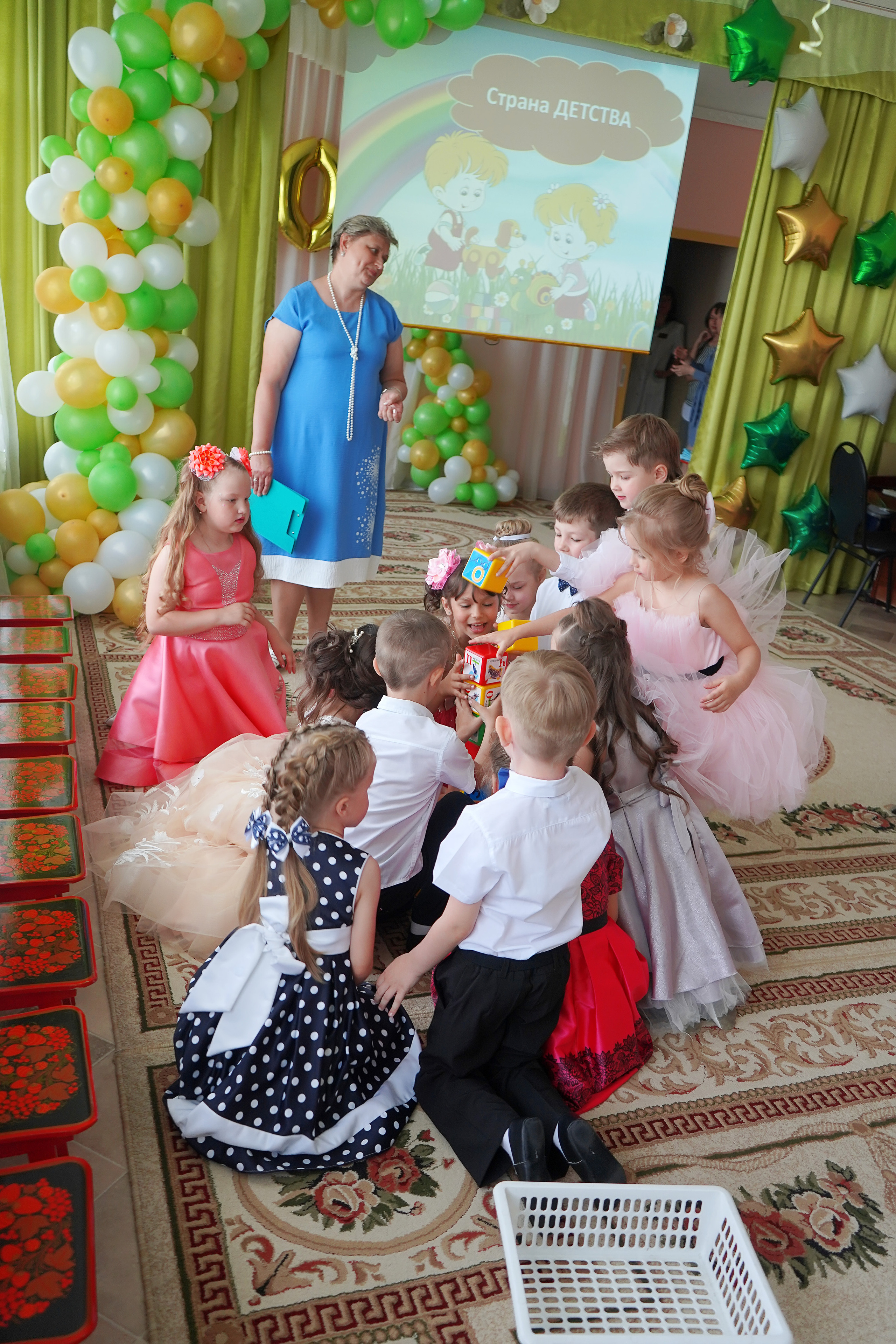 Фотосъемка видеосъёмка фотограф видеооператор новогодних утренников  в. Фотограф, видеооператор Нина Коршунова