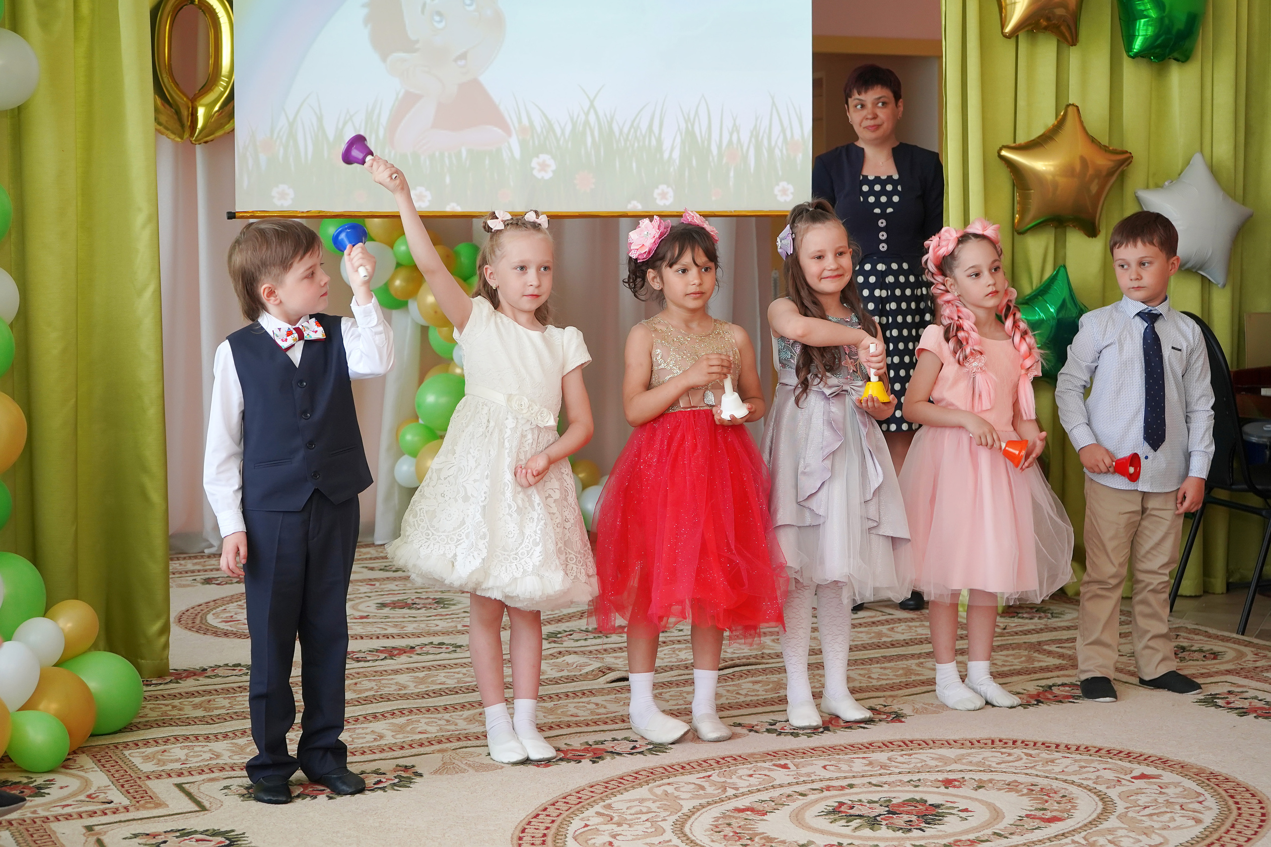 Фотосъемка видеосъёмка фотограф видеооператор новогодних утренников  в. Фотограф, видеооператор Нина Коршунова