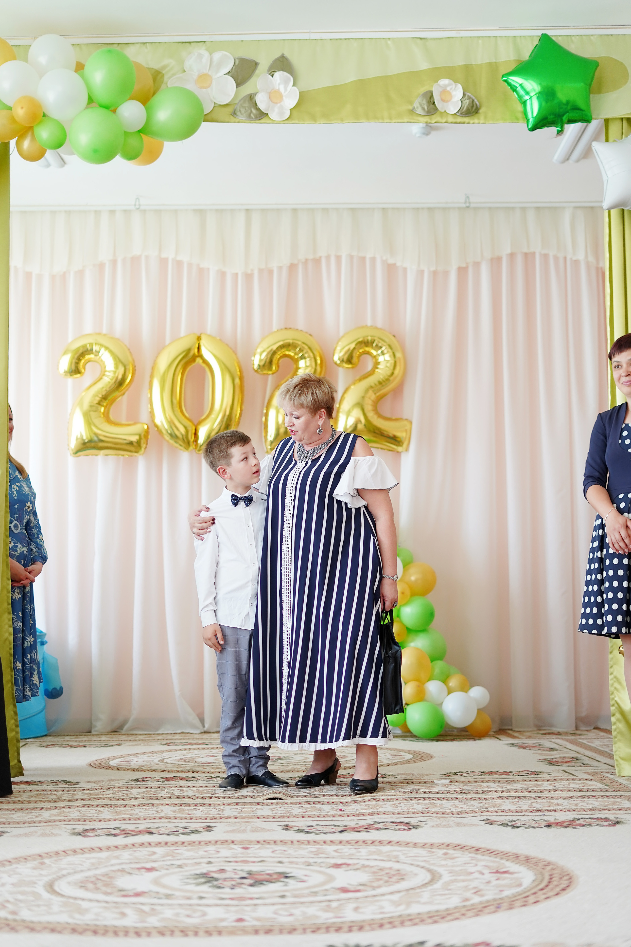 Фотосъемка видеосъёмка фотограф видеооператор новогодних утренников  в. Фотограф, видеооператор Нина Коршунова