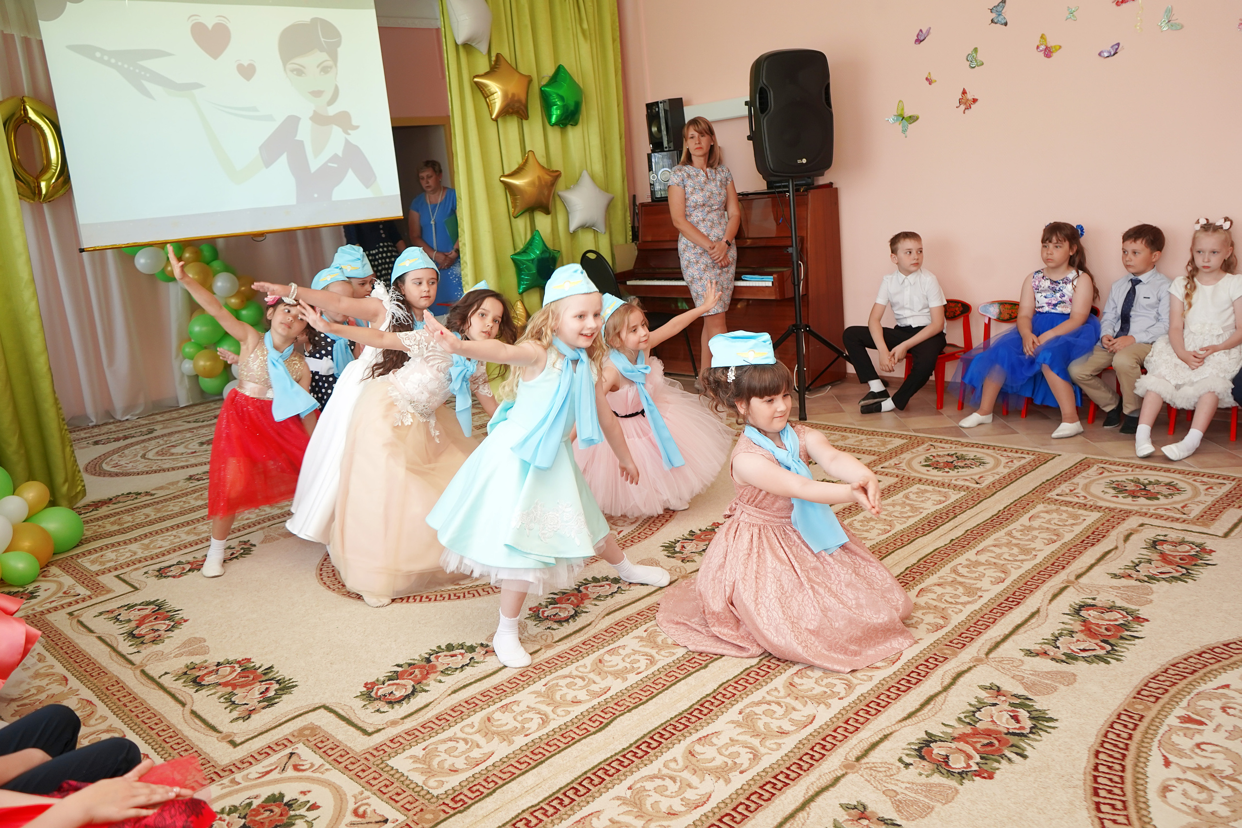 Фотосъемка видеосъёмка фотограф видеооператор новогодних утренников  в. Фотограф, видеооператор Нина Коршунова