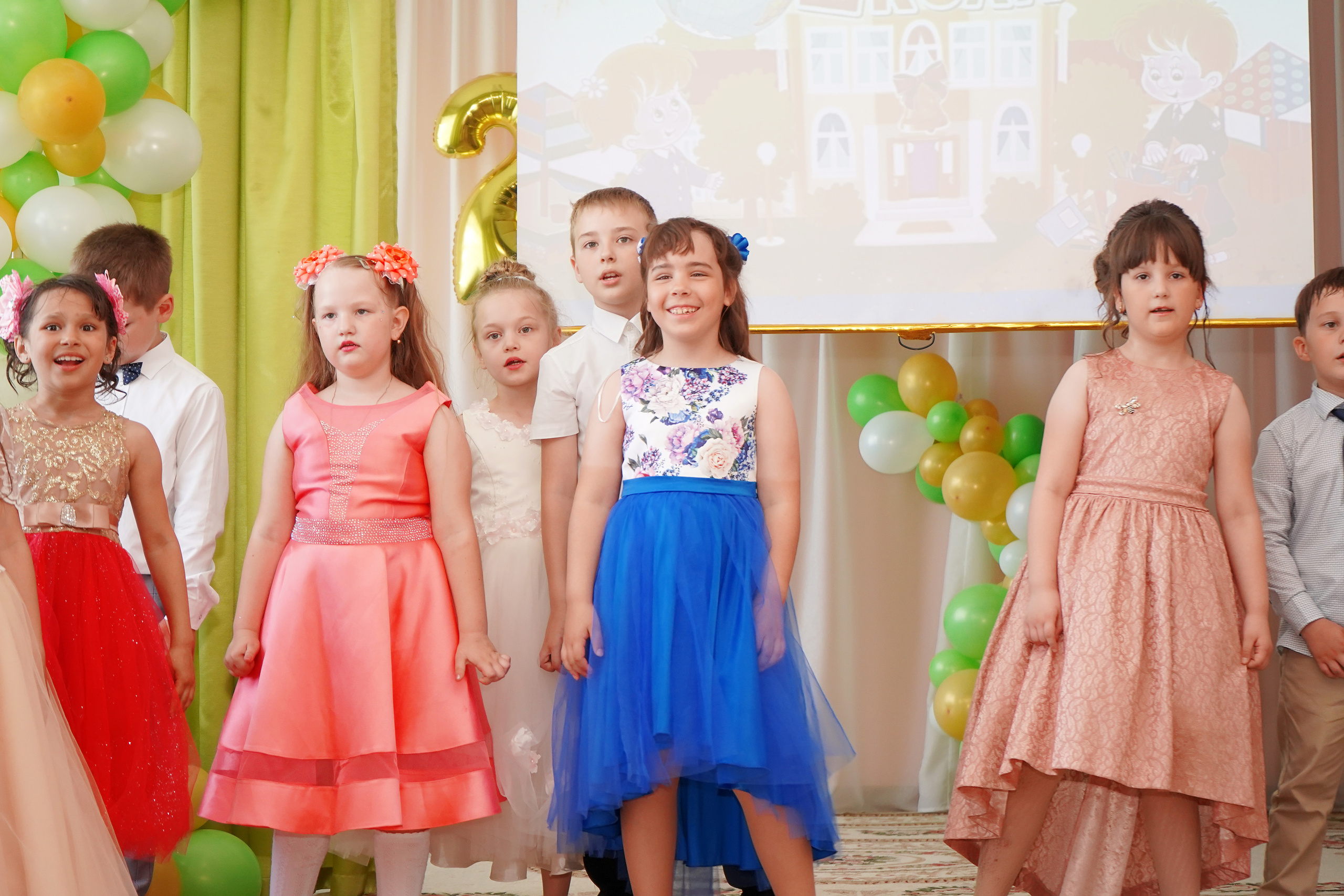 Фотосъемка видеосъёмка фотограф видеооператор новогодних утренников  в. Фотограф, видеооператор Нина Коршунова