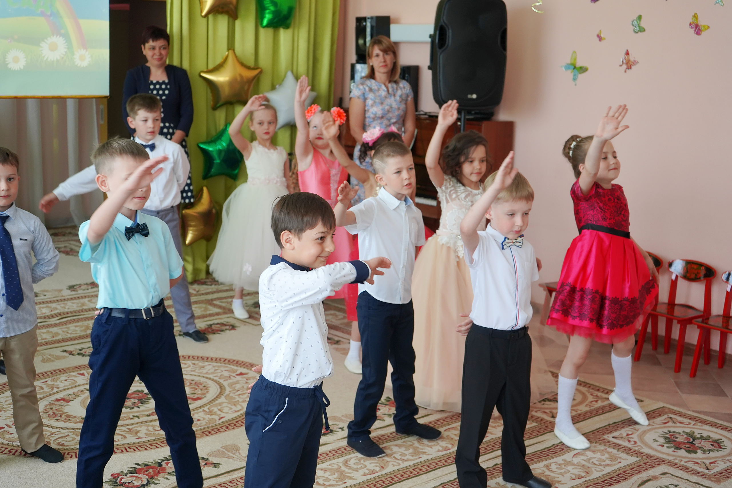 Фотосъемка видеосъёмка фотограф видеооператор новогодних утренников  в. Фотограф, видеооператор Нина Коршунова