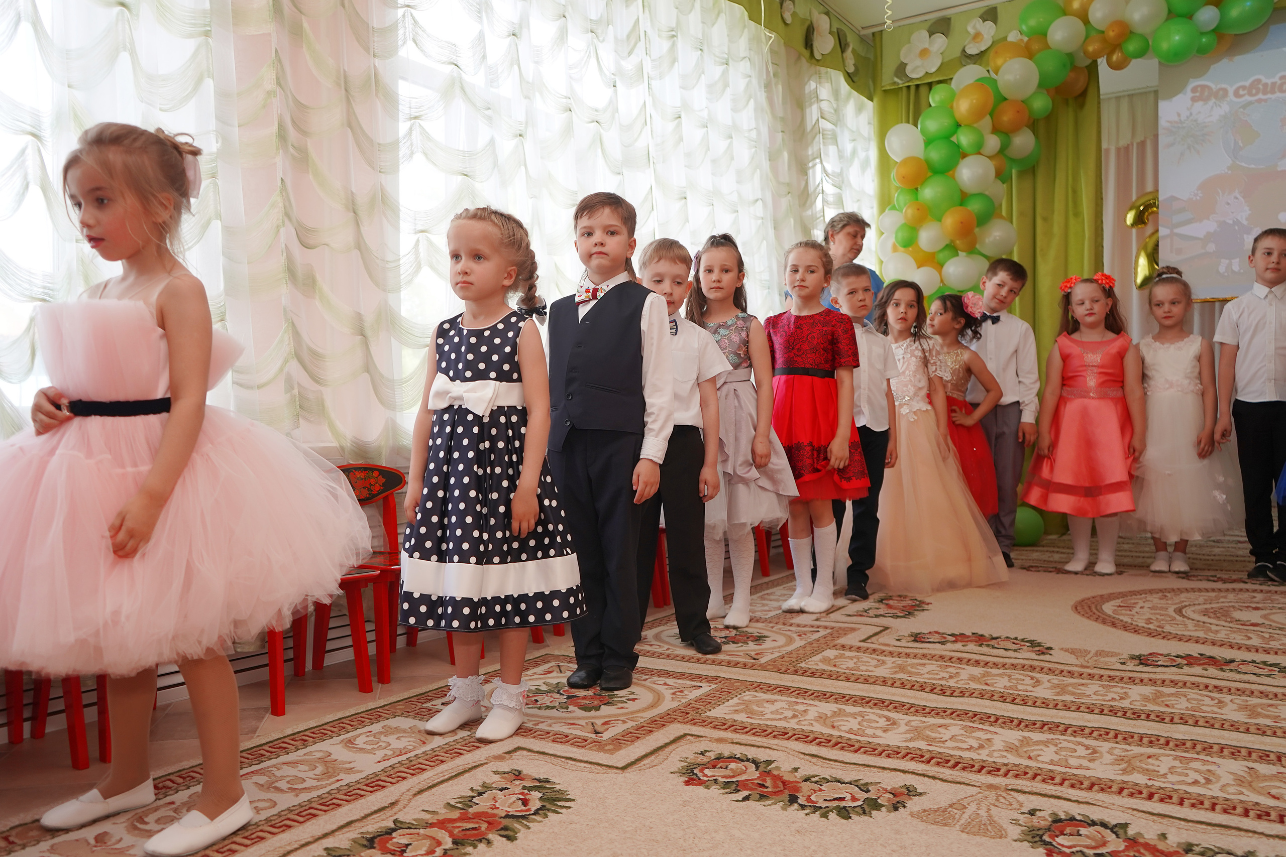 Фотосъемка видеосъёмка фотограф видеооператор новогодних утренников  в. Фотограф, видеооператор Нина Коршунова