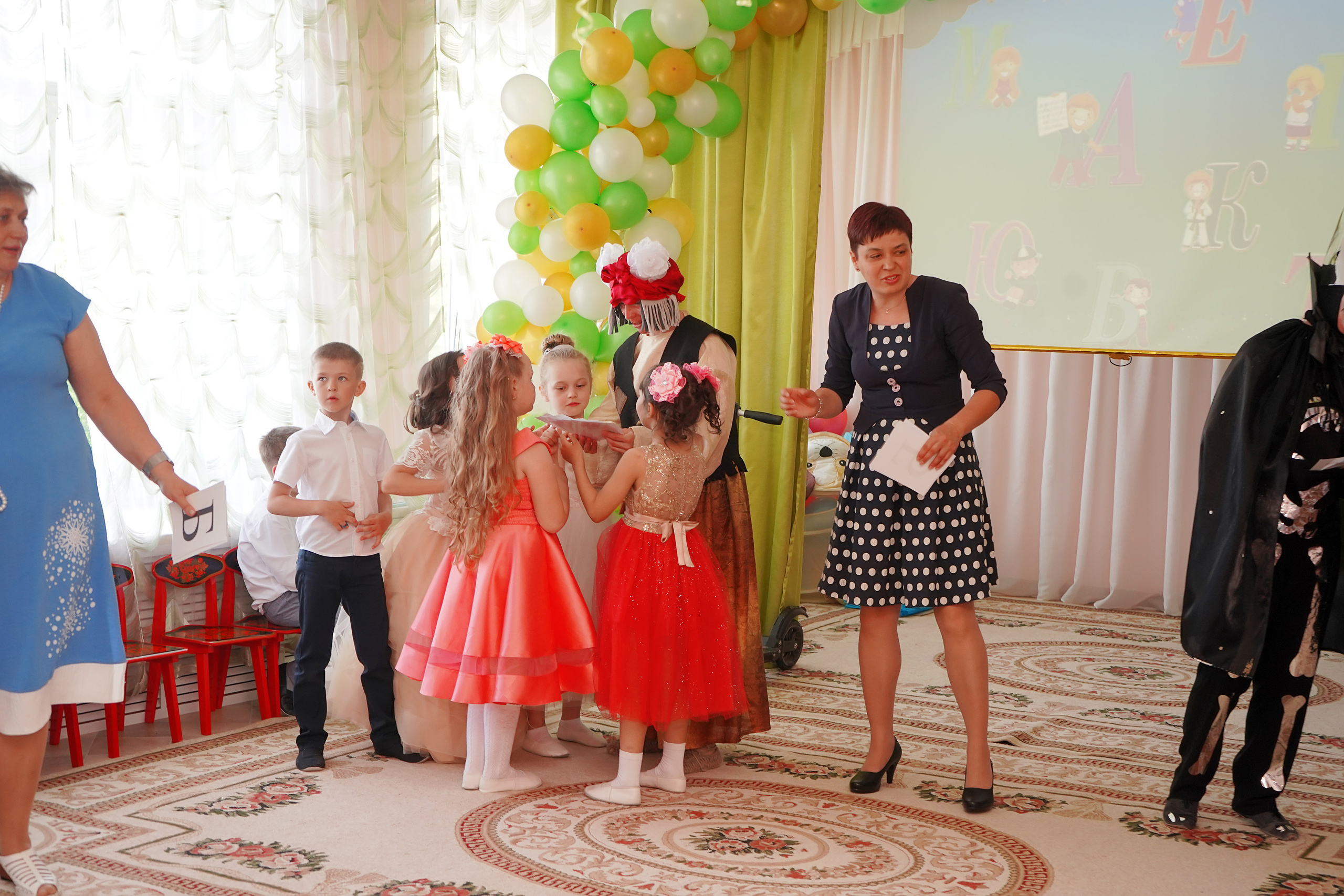 Фотосъемка видеосъёмка фотограф видеооператор новогодних утренников  в. Фотограф, видеооператор Нина Коршунова