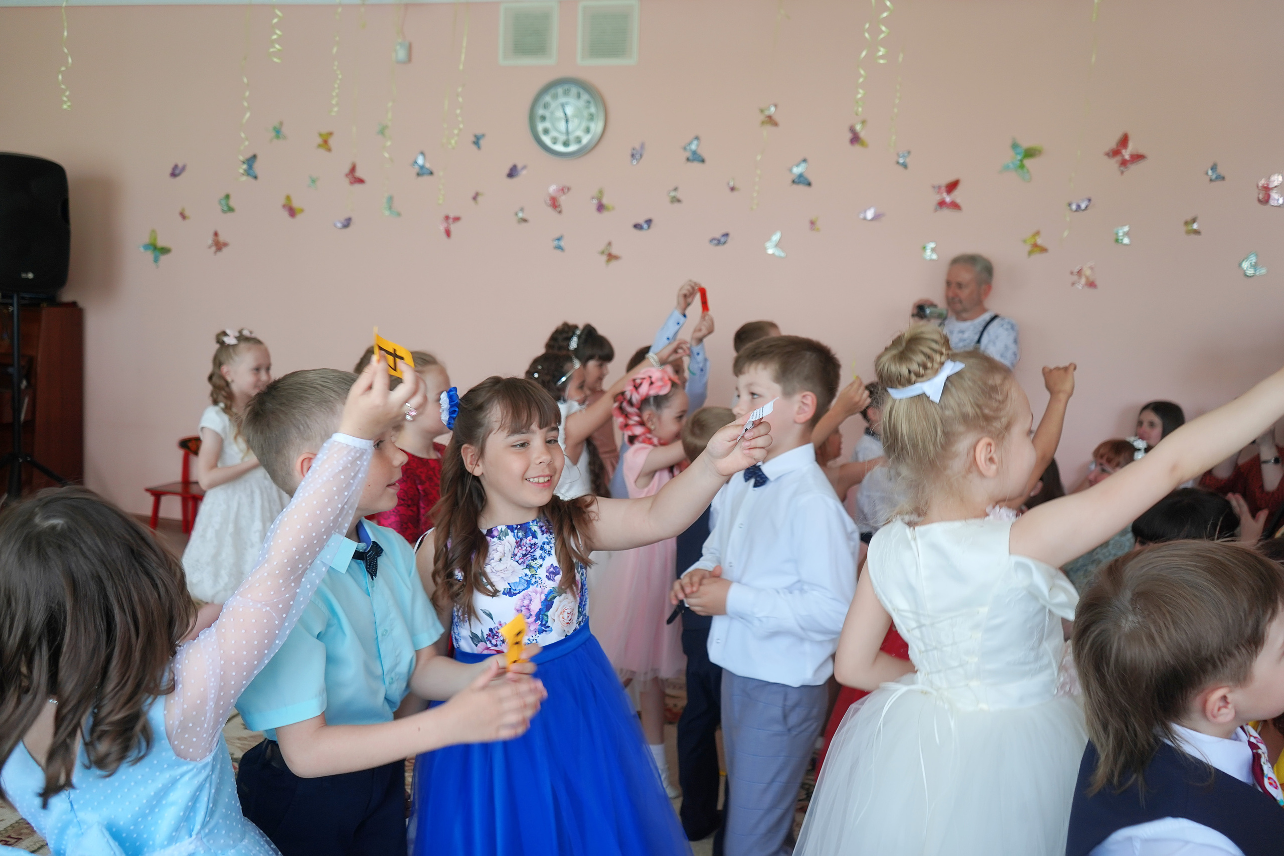 Фотосъемка видеосъёмка фотограф видеооператор новогодних утренников  в. Фотограф, видеооператор Нина Коршунова