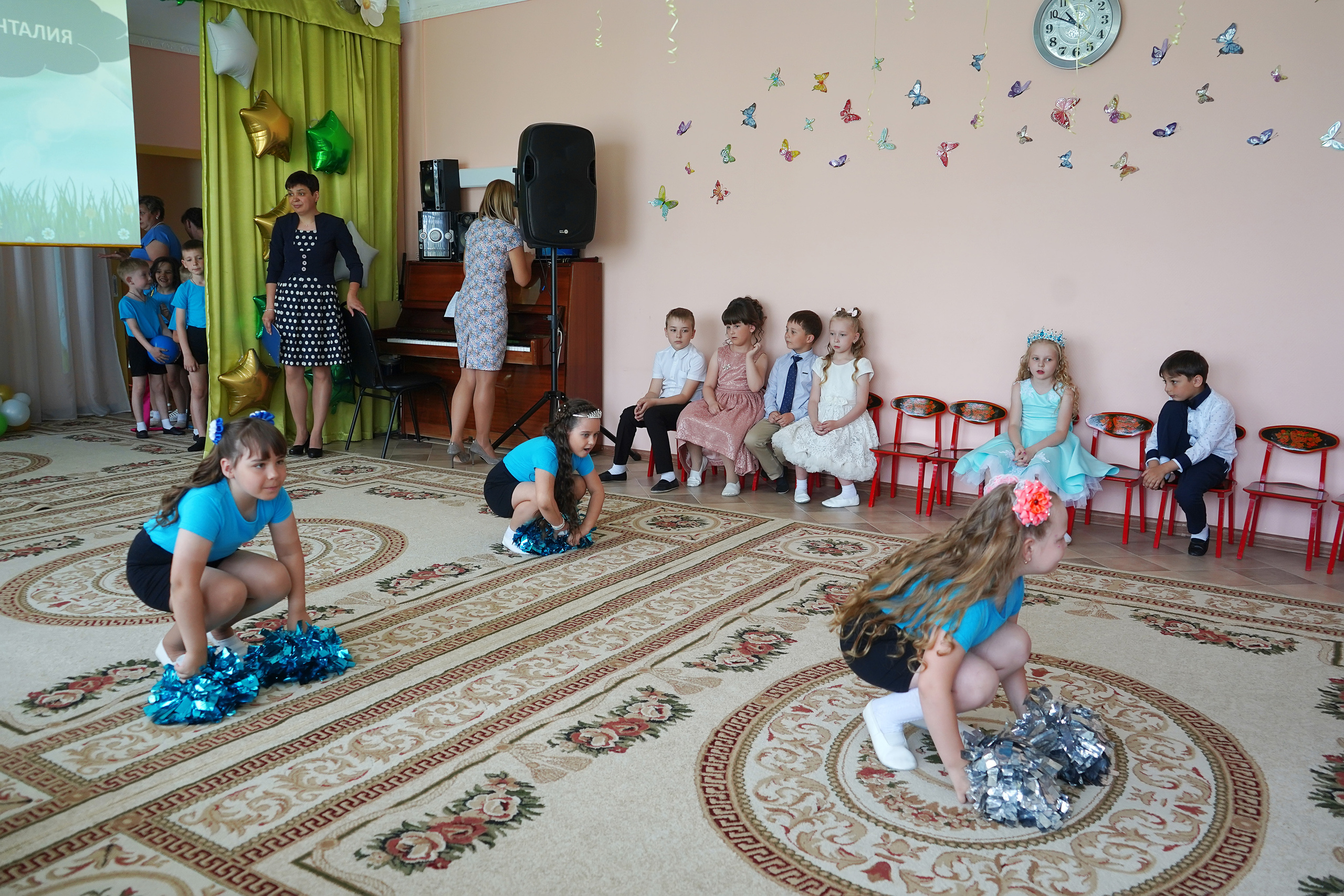 Фотосъемка видеосъёмка фотограф видеооператор новогодних утренников  в. Фотограф, видеооператор Нина Коршунова