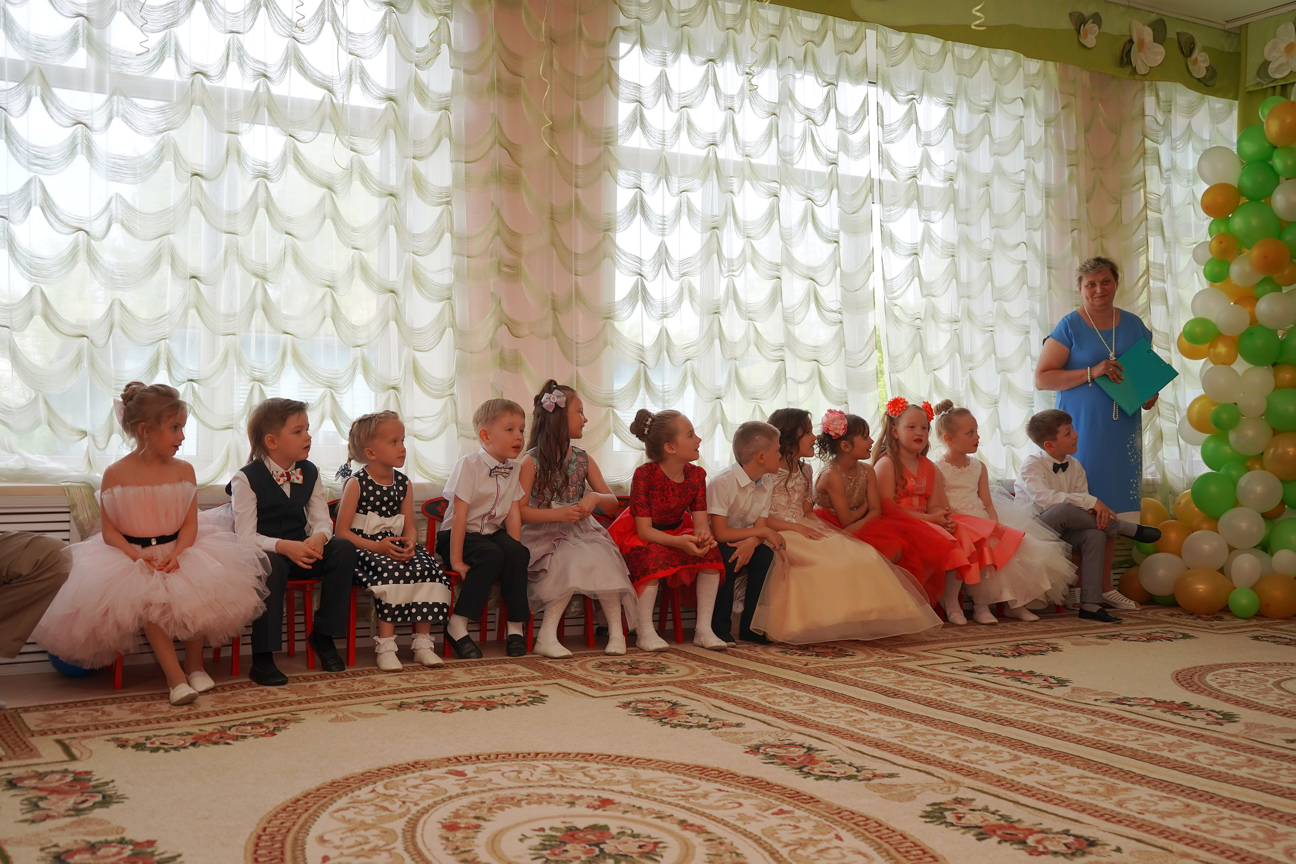 Фотосъемка видеосъёмка фотограф видеооператор новогодних утренников  в. Фотограф, видеооператор Нина Коршунова