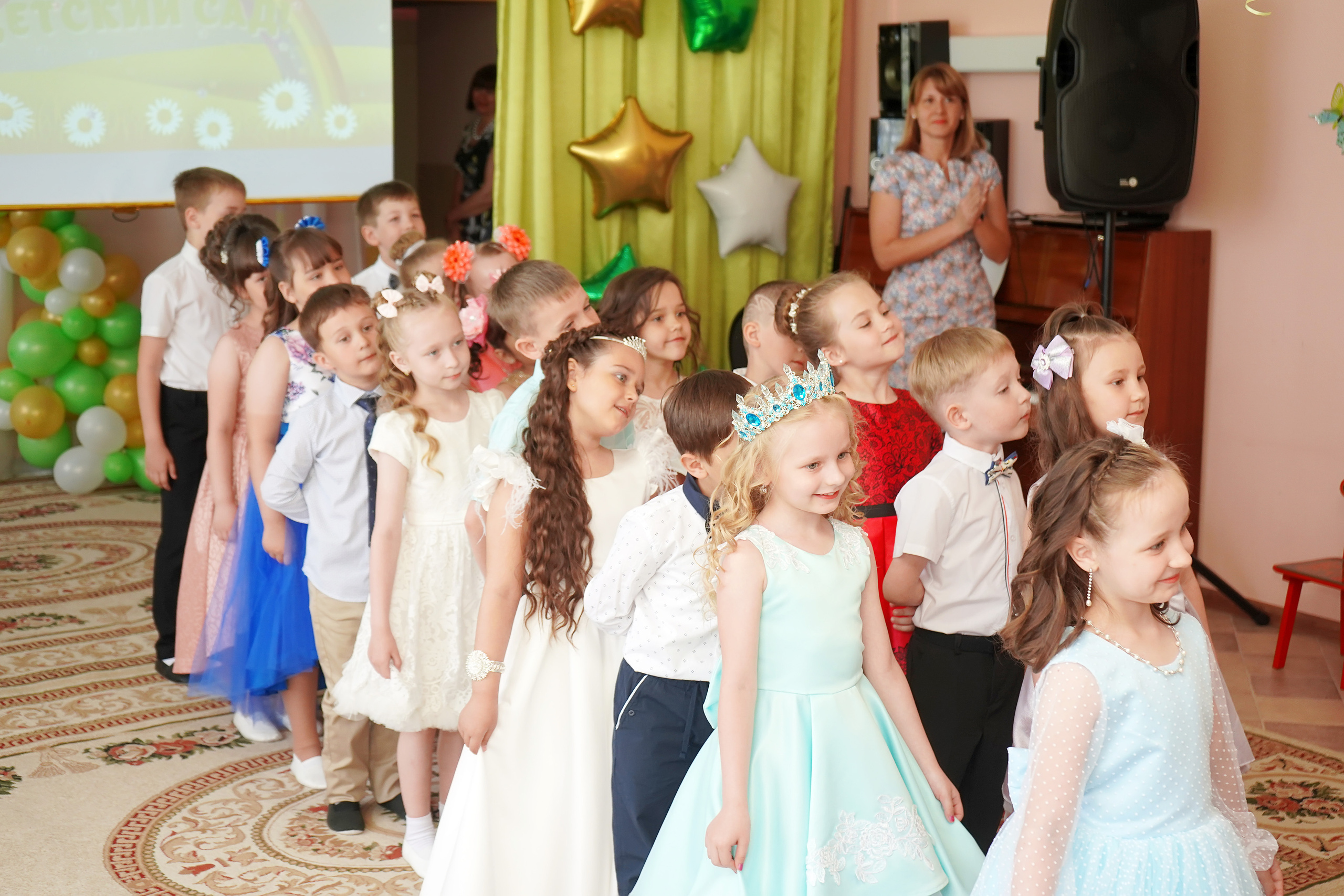 Фотосъемка видеосъёмка фотограф видеооператор новогодних утренников  в. Фотограф, видеооператор Нина Коршунова