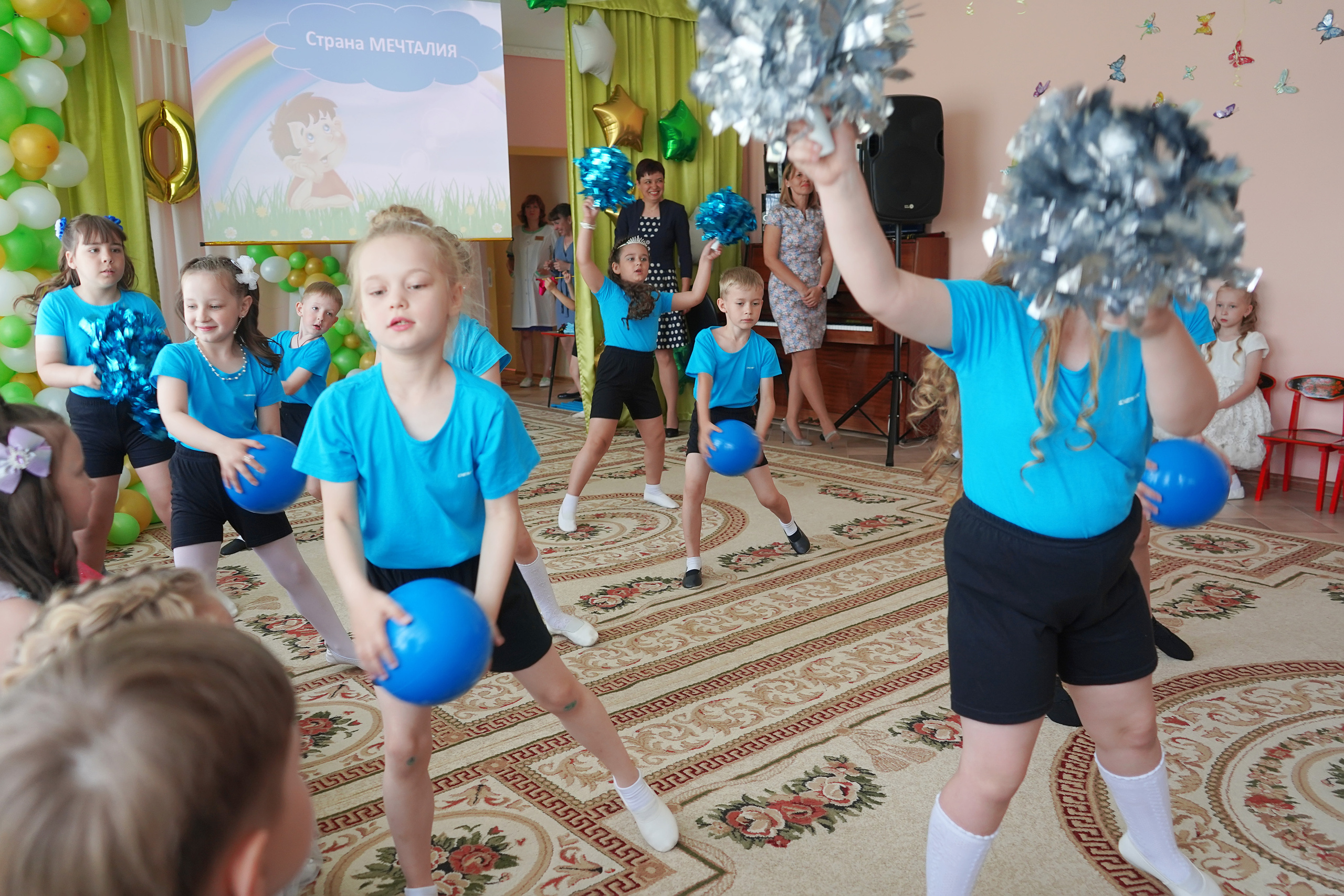 Фотосъемка видеосъёмка фотограф видеооператор новогодних утренников  в. Фотограф, видеооператор Нина Коршунова
