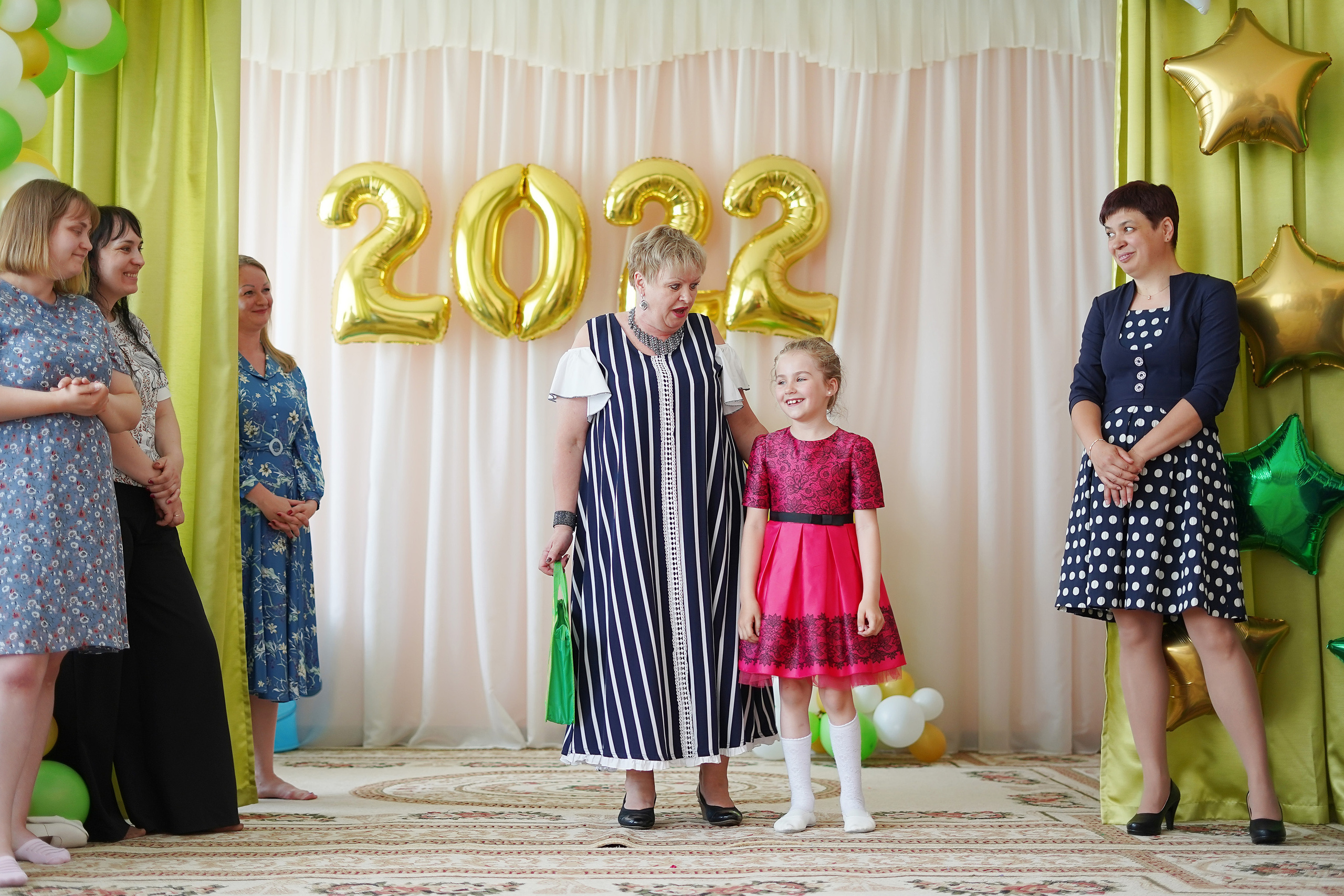 Фотосъемка видеосъёмка фотограф видеооператор новогодних утренников  в. Фотограф, видеооператор Нина Коршунова