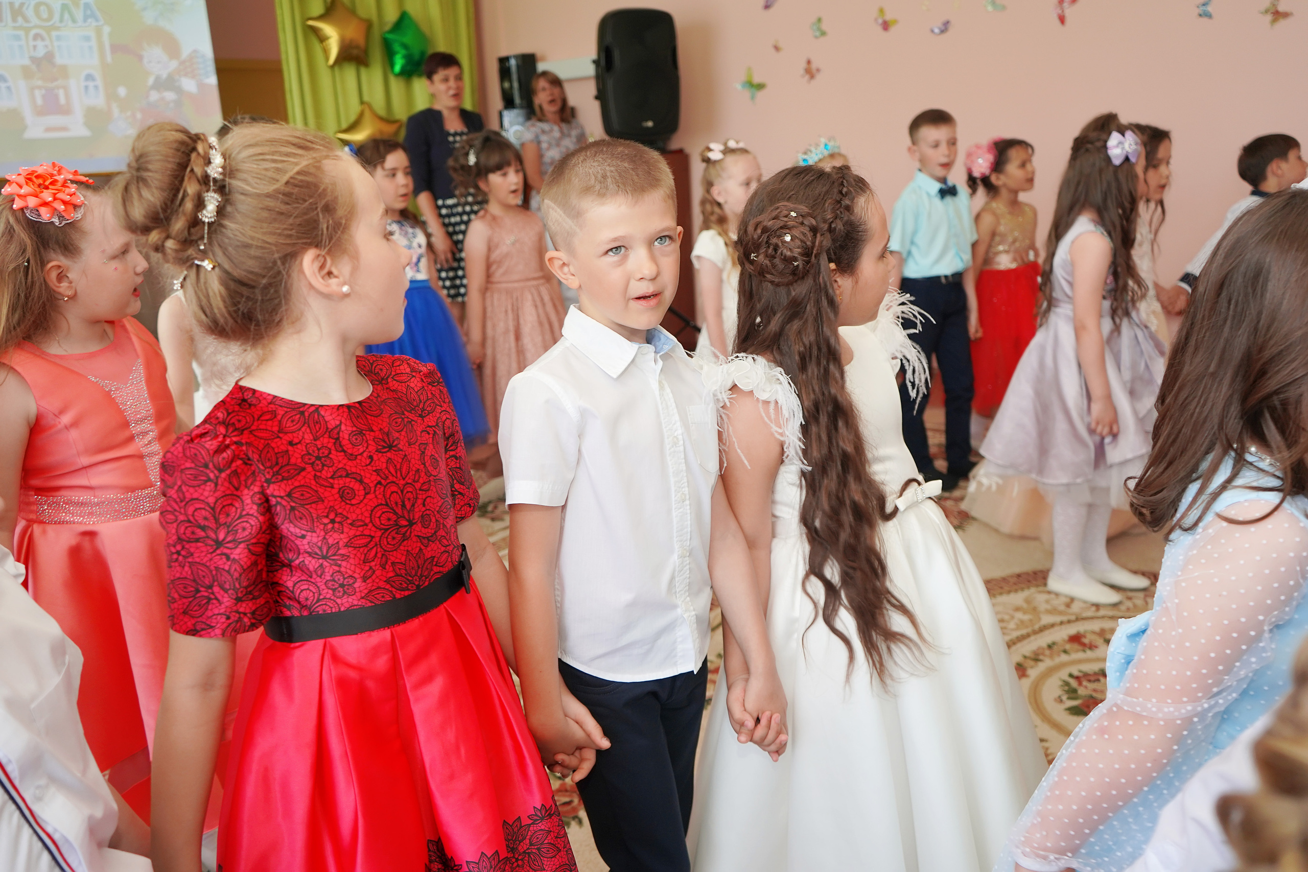 Фотосъемка видеосъёмка фотограф видеооператор новогодних утренников  в. Фотограф, видеооператор Нина Коршунова