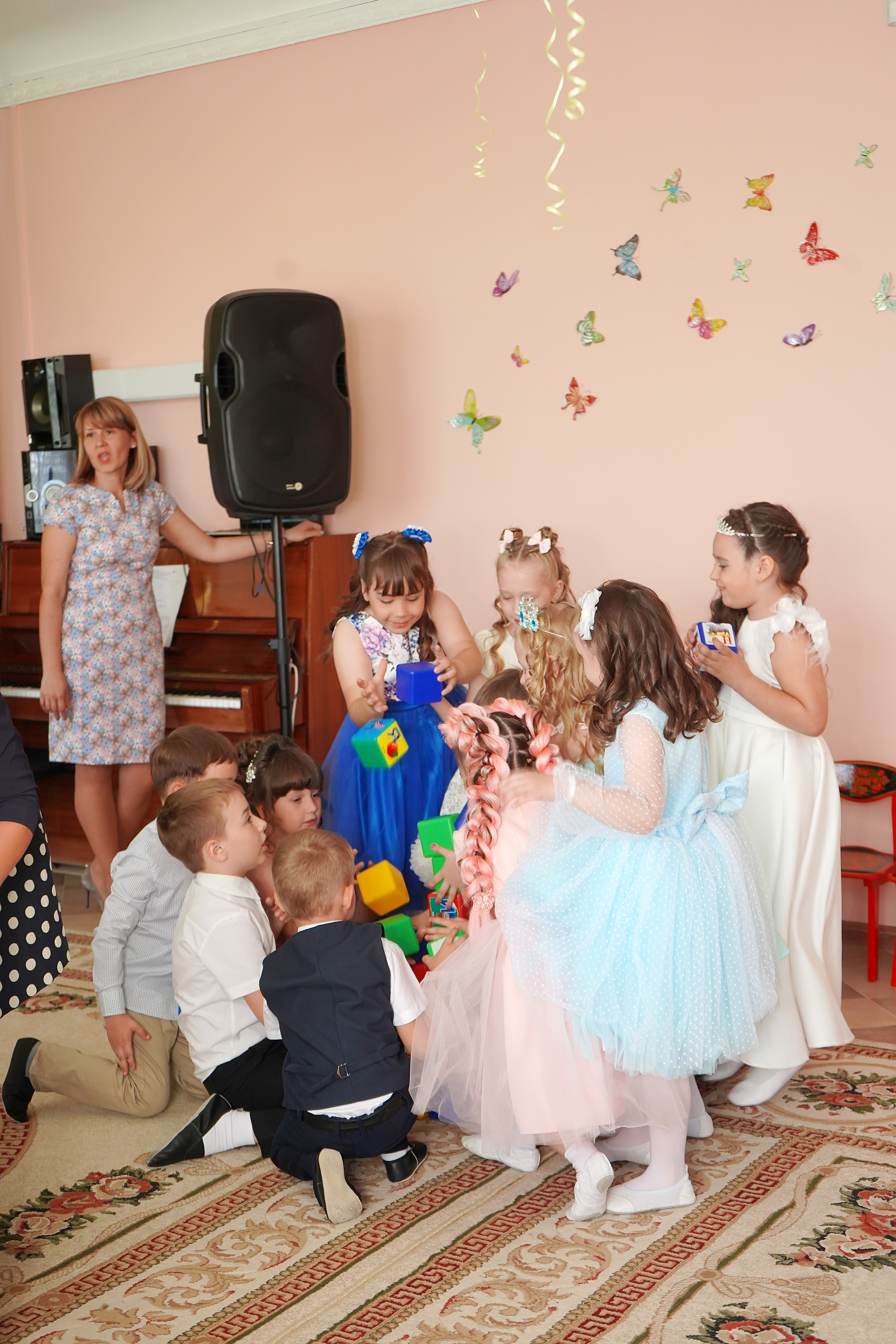 Фотосъемка видеосъёмка фотограф видеооператор новогодних утренников  в. Фотограф, видеооператор Нина Коршунова