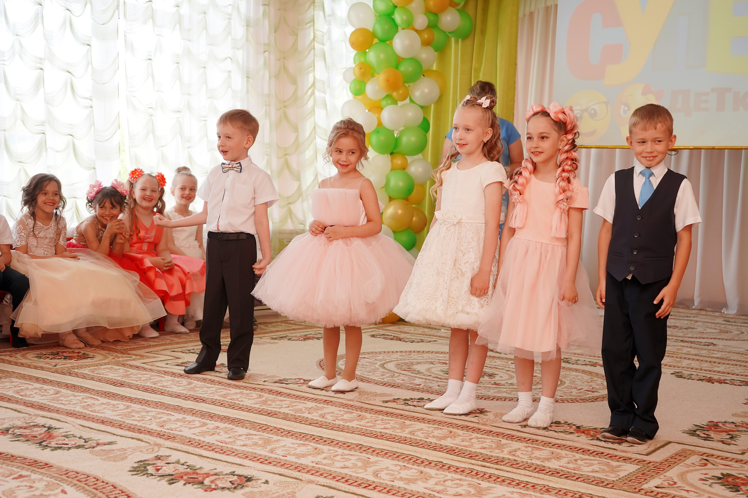 Фотосъемка видеосъёмка фотограф видеооператор новогодних утренников  в. Фотограф, видеооператор Нина Коршунова