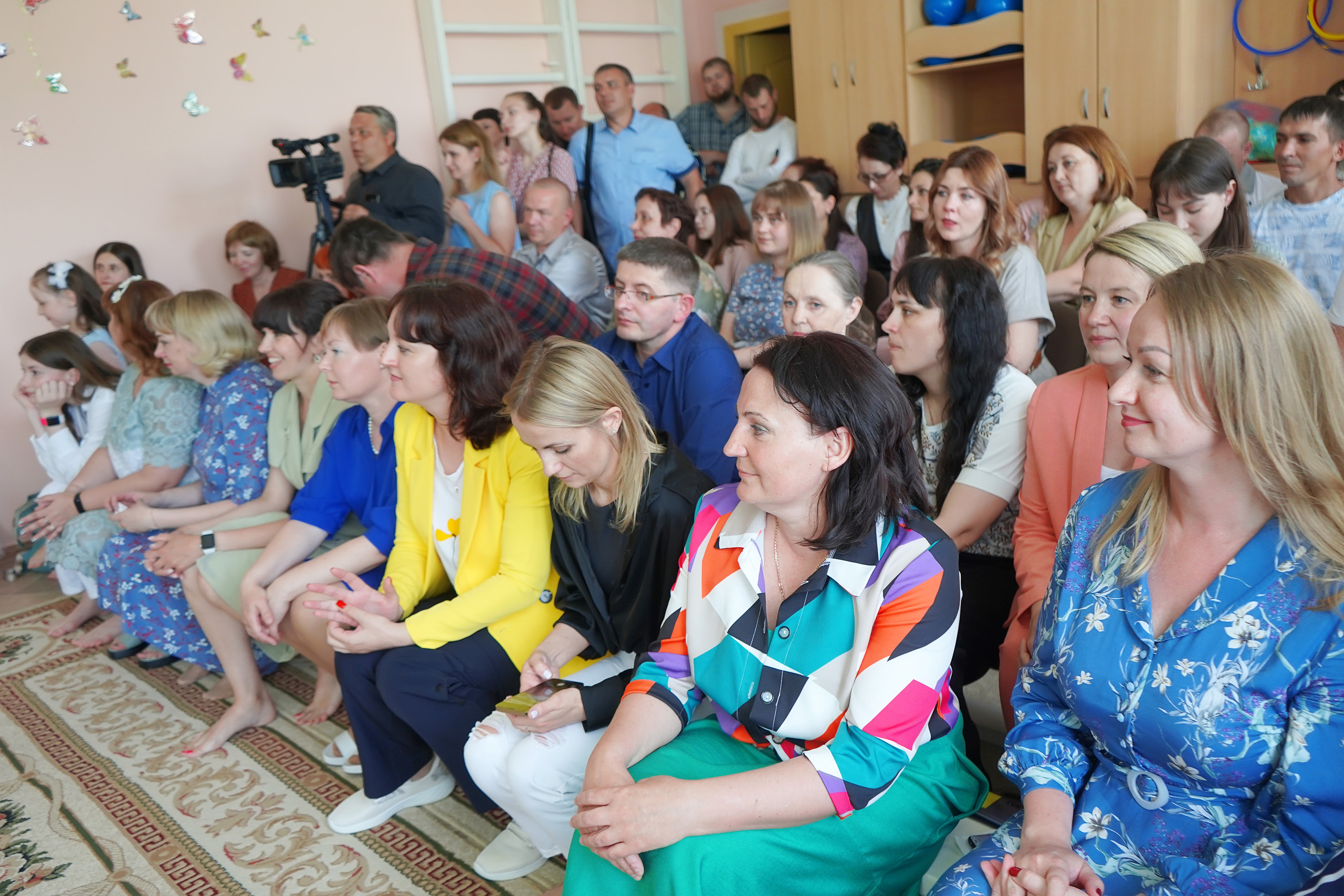 Фотосъемка видеосъёмка фотограф видеооператор новогодних утренников  в. Фотограф, видеооператор Нина Коршунова