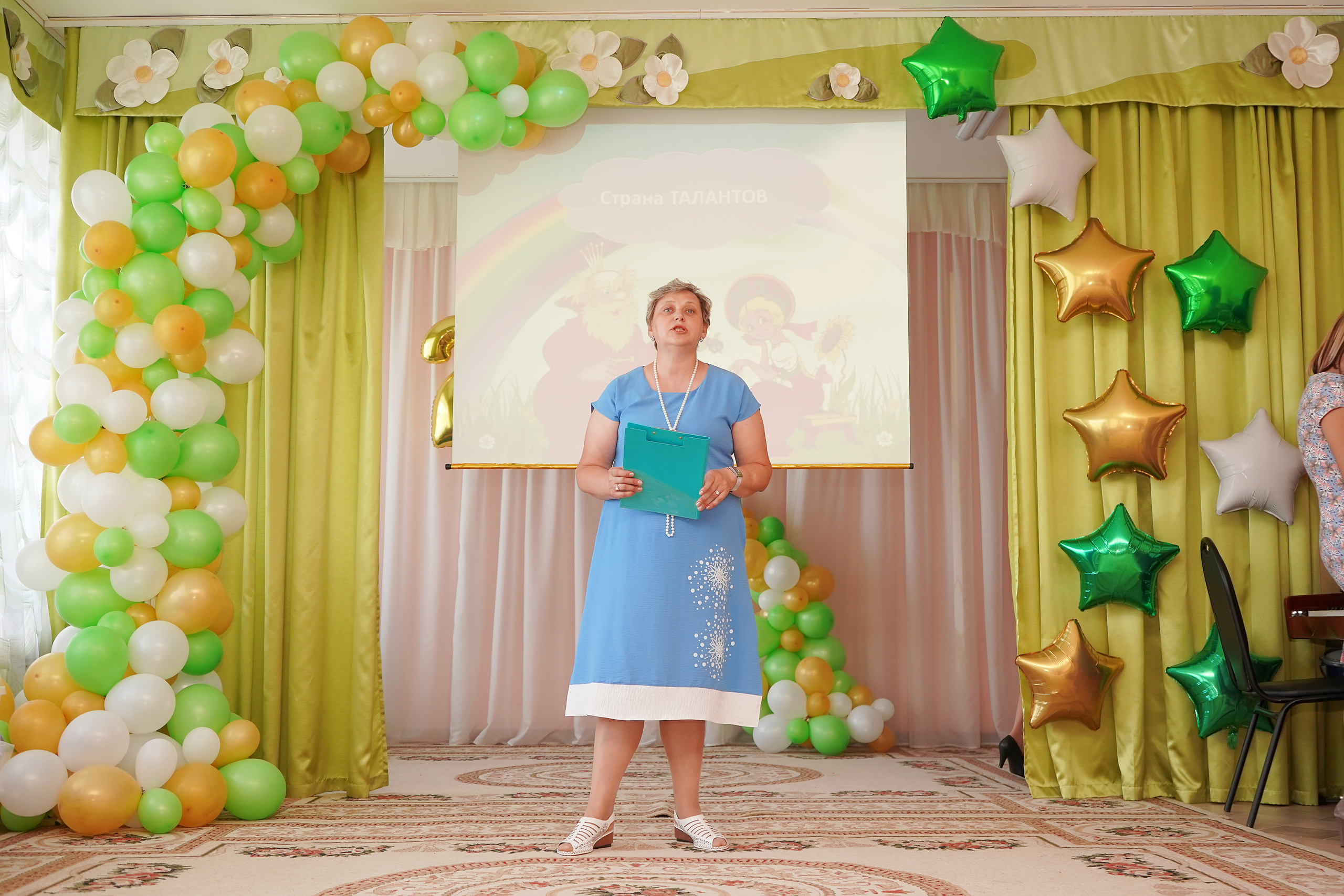 Фотосъемка видеосъёмка фотограф видеооператор новогодних утренников  в. Фотограф, видеооператор Нина Коршунова