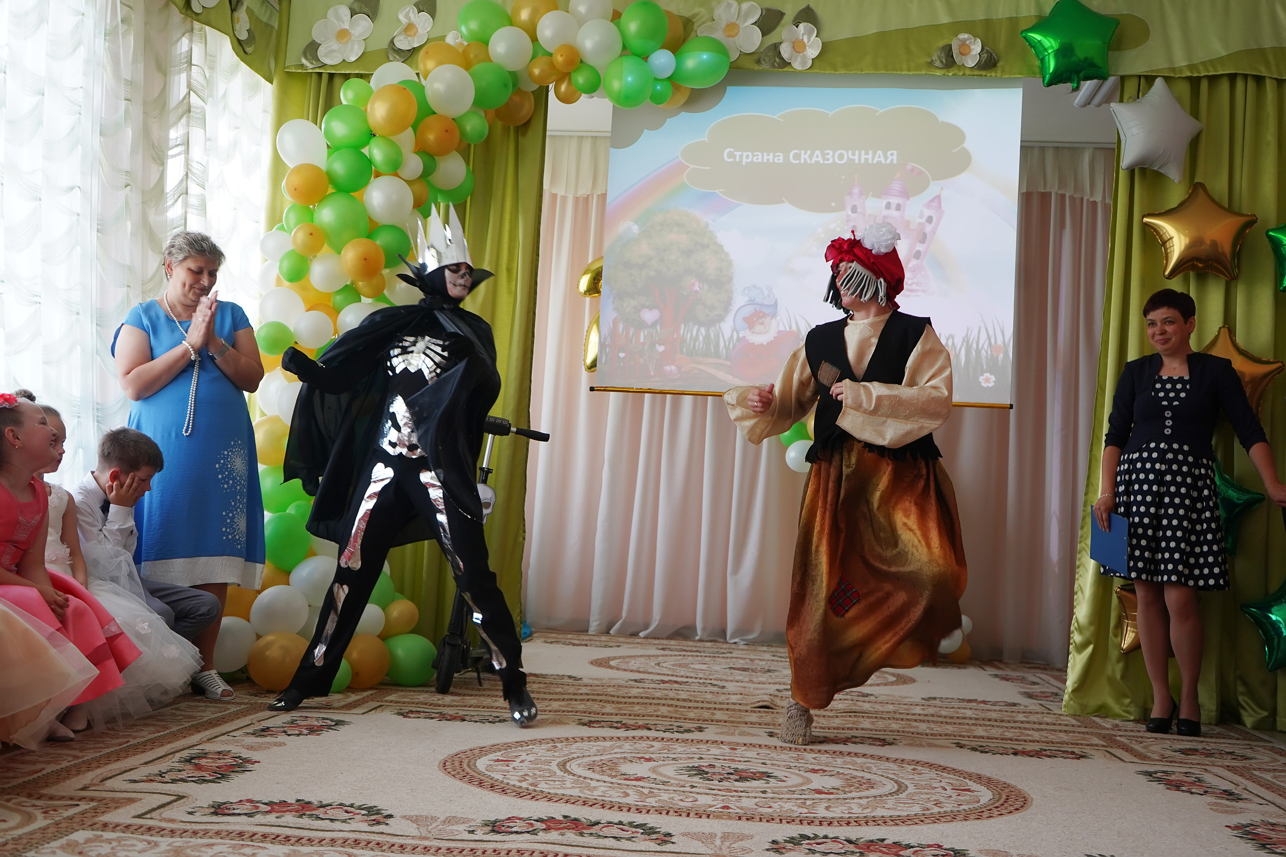 Фотосъемка видеосъёмка фотограф видеооператор новогодних утренников  в. Фотограф, видеооператор Нина Коршунова