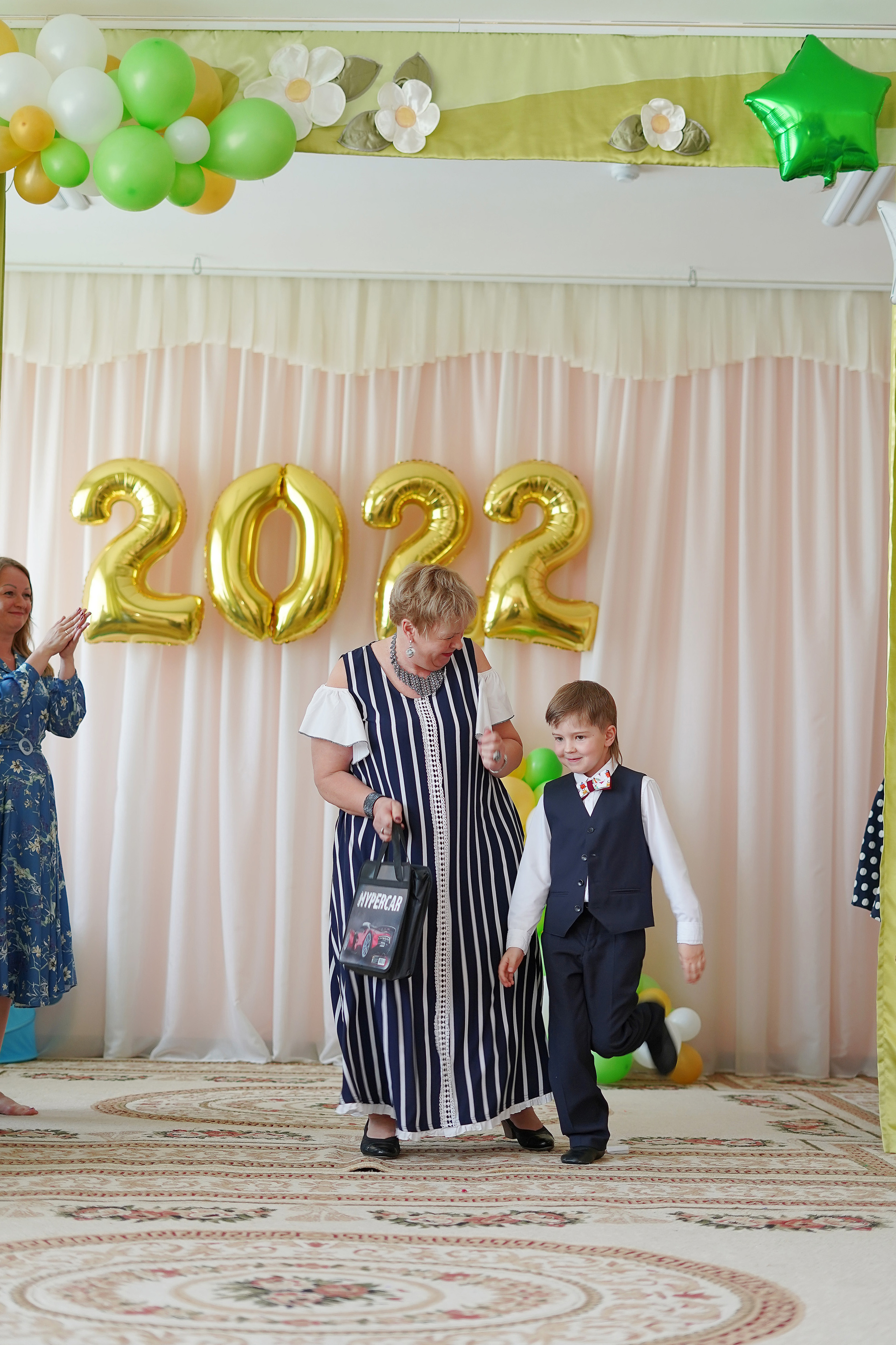 Фотосъемка видеосъёмка фотограф видеооператор новогодних утренников  в. Фотограф, видеооператор Нина Коршунова