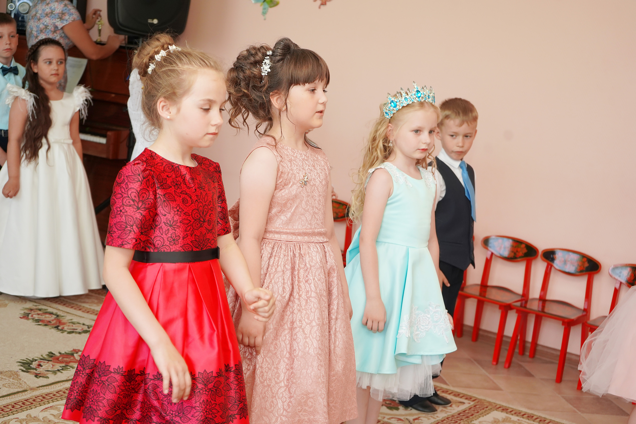 Фотосъемка видеосъёмка фотограф видеооператор новогодних утренников  в. Фотограф, видеооператор Нина Коршунова