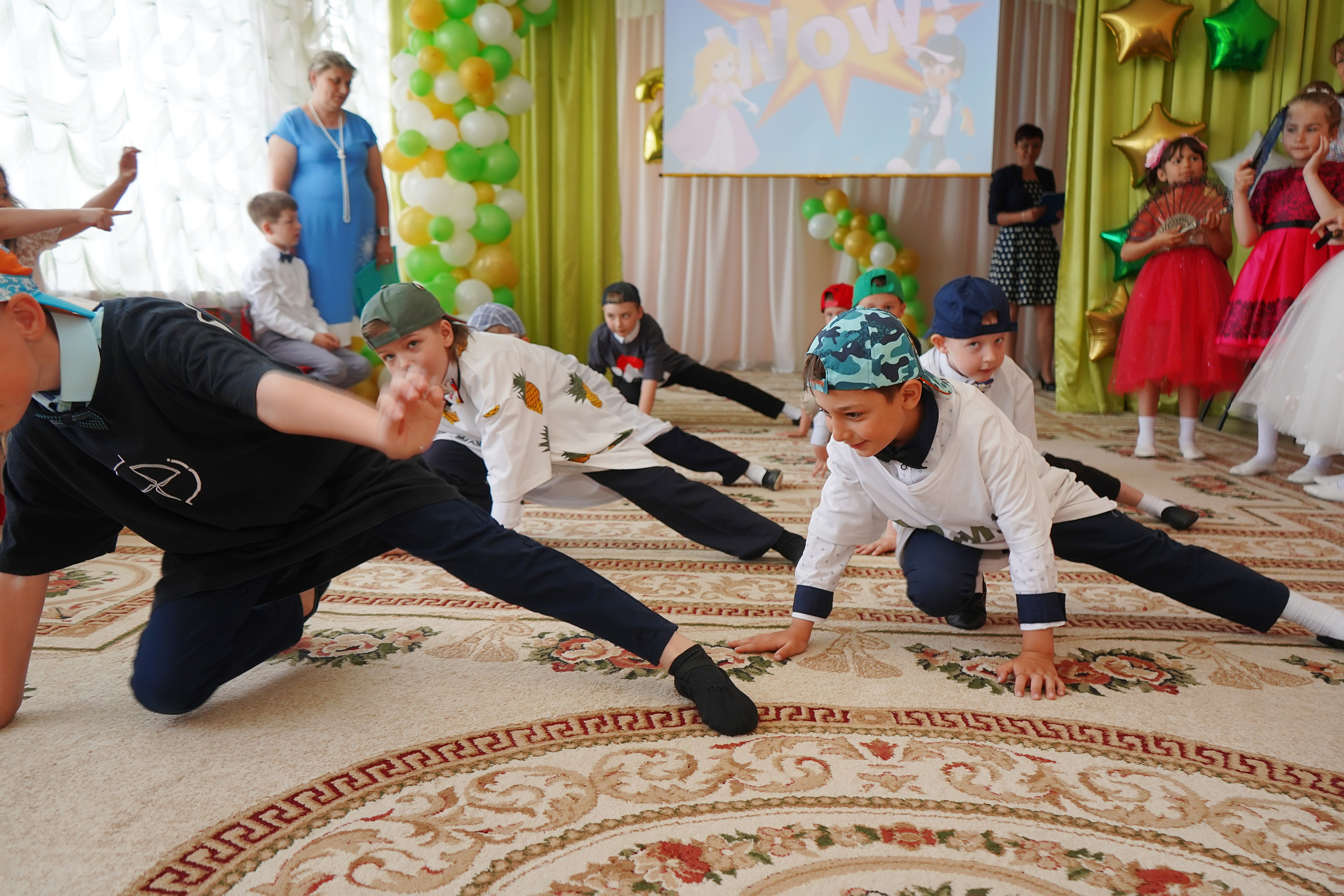 Фотосъемка видеосъёмка фотограф видеооператор новогодних утренников  в. Фотограф, видеооператор Нина Коршунова