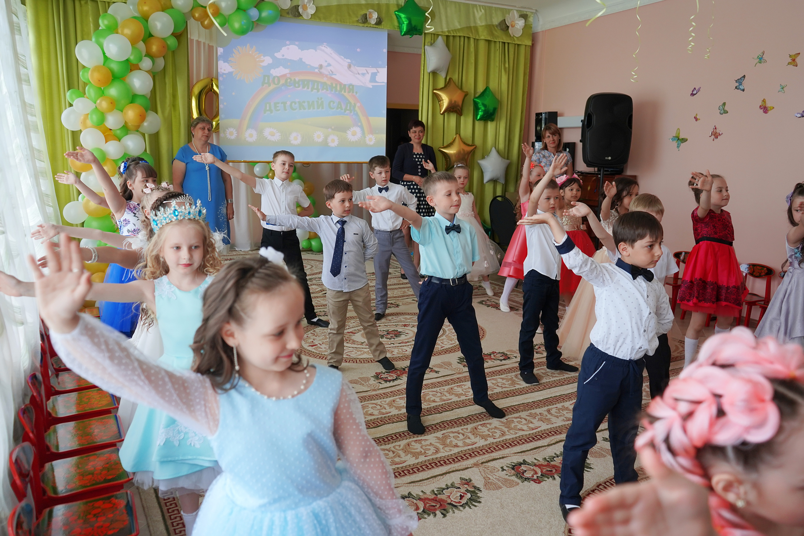 Фотосъемка видеосъёмка фотограф видеооператор новогодних утренников  в. Фотограф, видеооператор Нина Коршунова