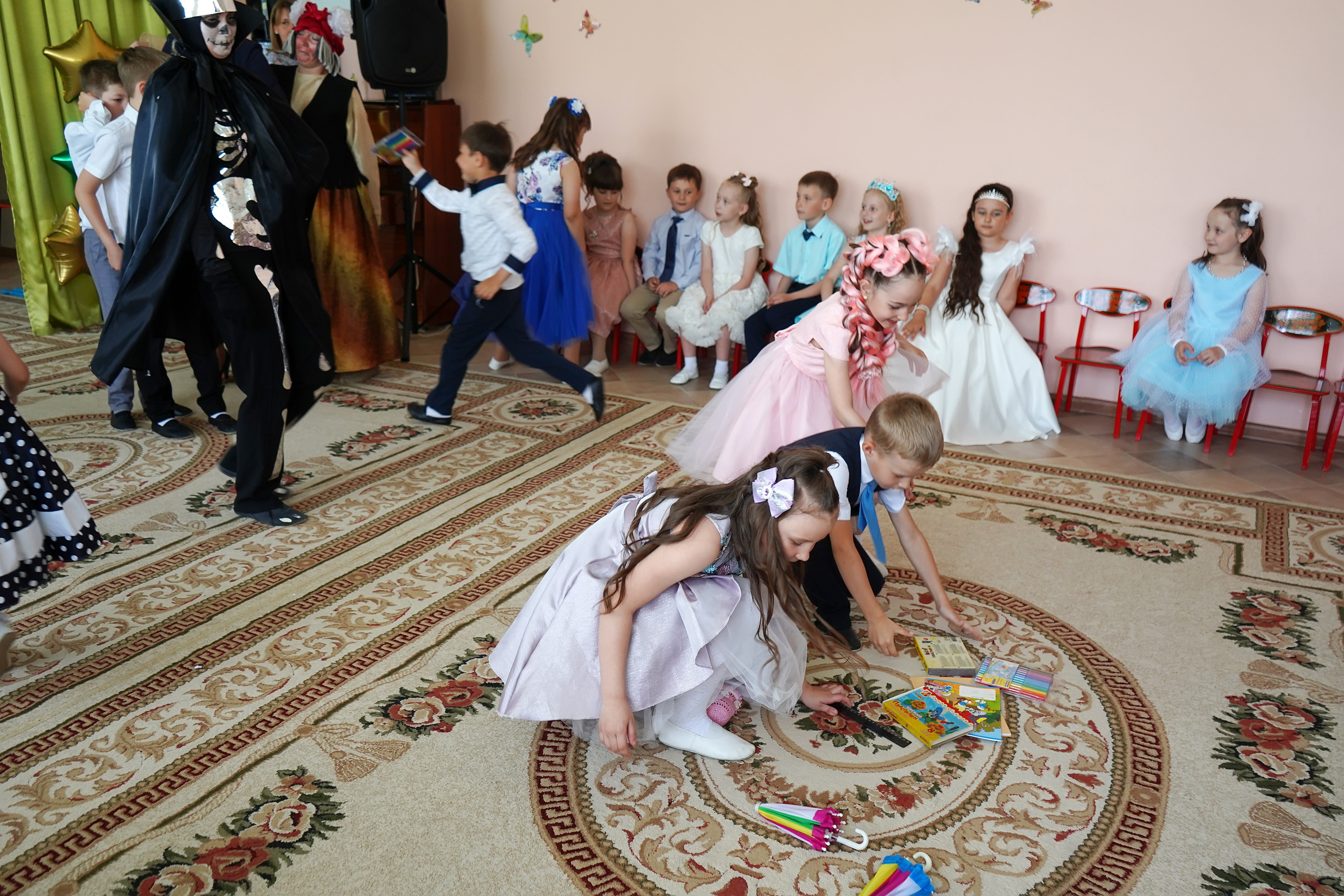 Фотосъемка видеосъёмка фотограф видеооператор новогодних утренников  в. Фотограф, видеооператор Нина Коршунова