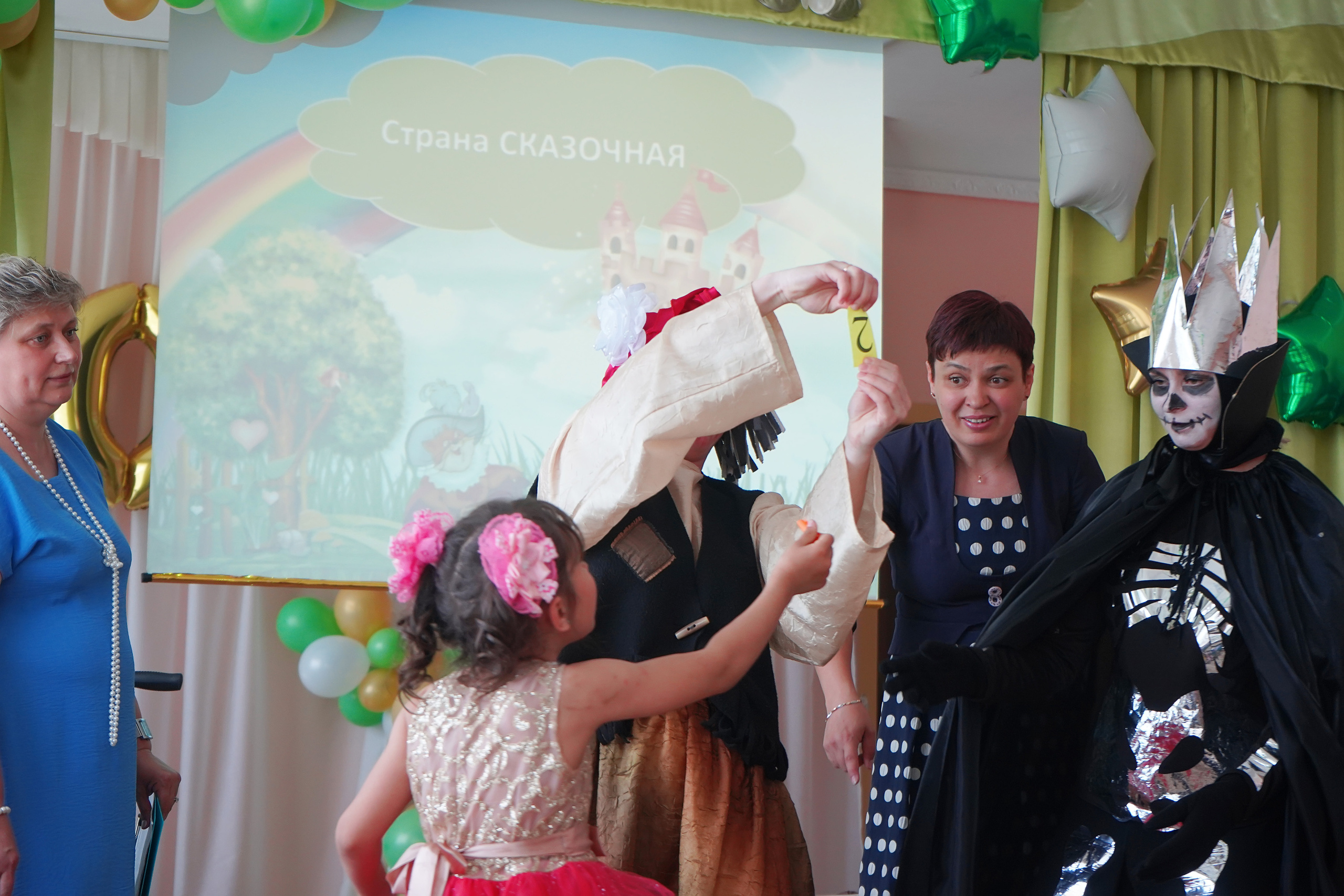 Фотосъемка видеосъёмка фотограф видеооператор новогодних утренников  в. Фотограф, видеооператор Нина Коршунова