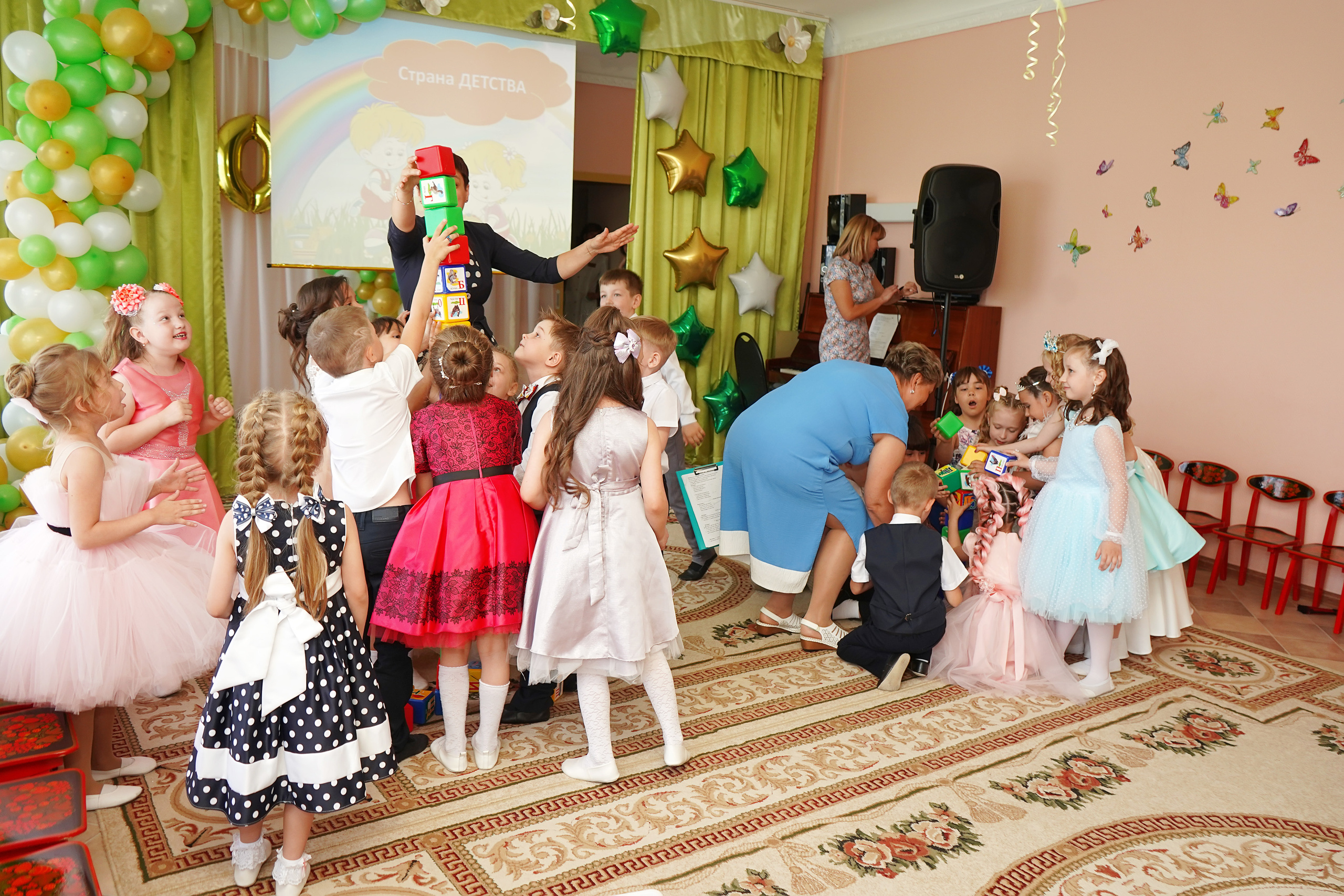 Фотосъемка видеосъёмка фотограф видеооператор новогодних утренников  в. Фотограф, видеооператор Нина Коршунова