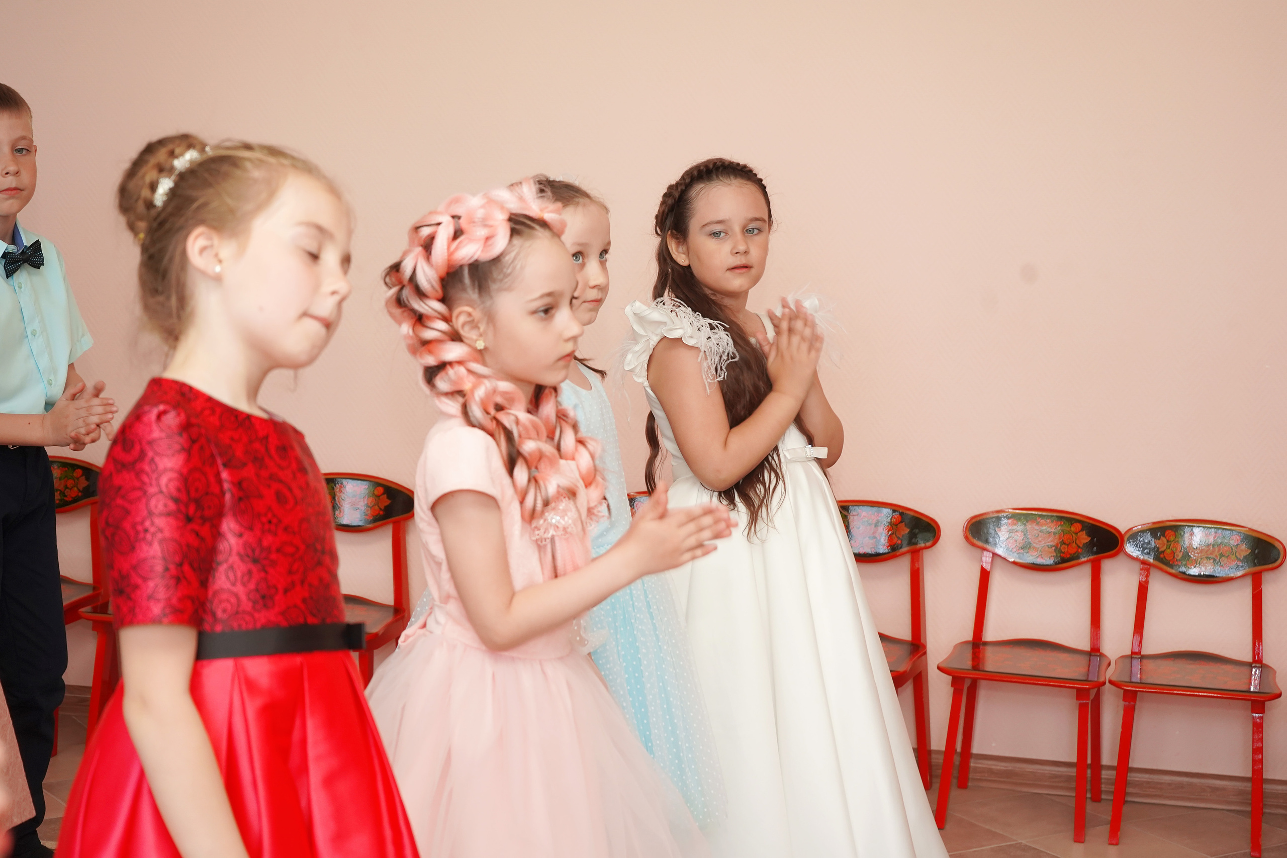 Фотосъемка видеосъёмка фотограф видеооператор новогодних утренников  в. Фотограф, видеооператор Нина Коршунова