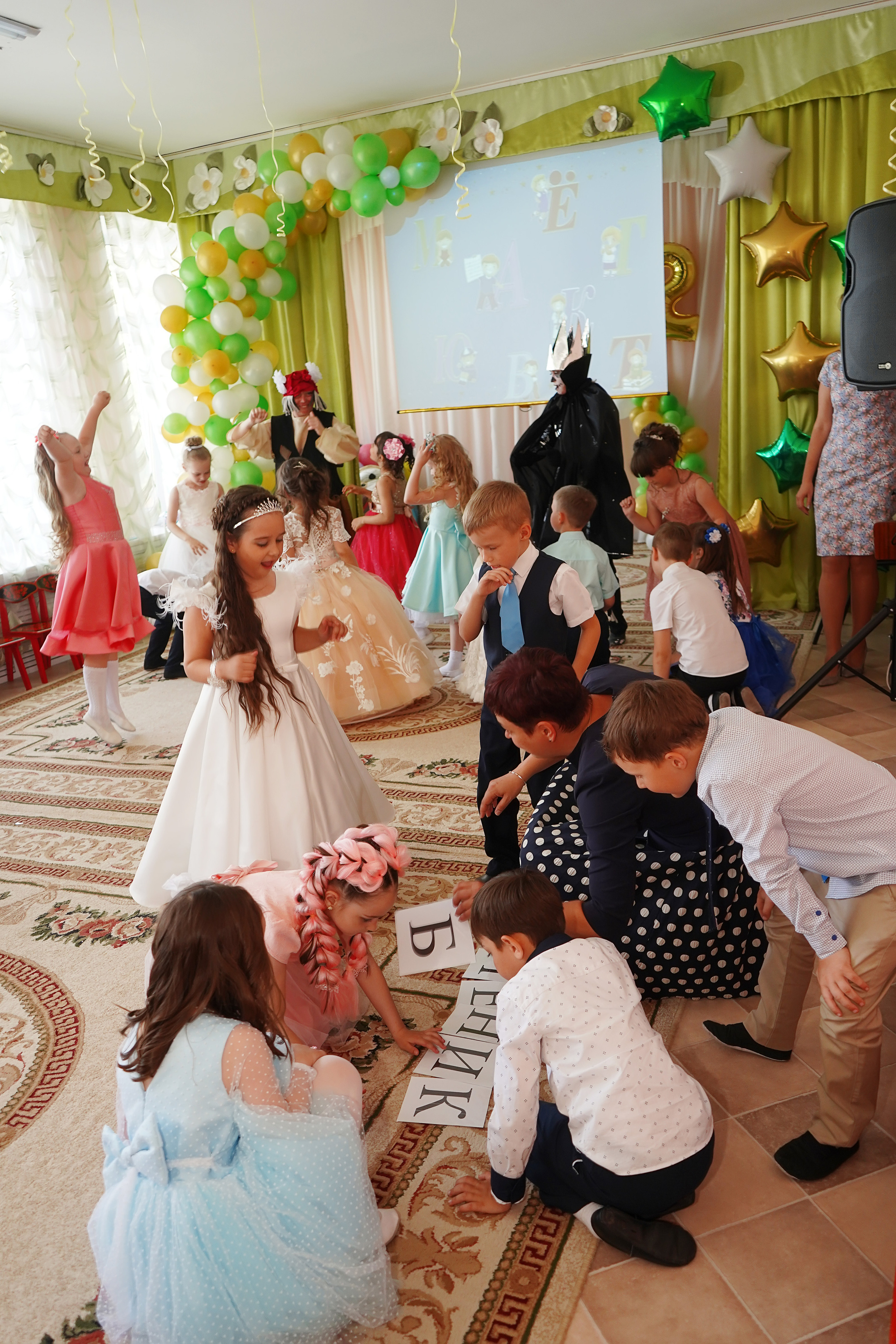 Фотосъемка видеосъёмка фотограф видеооператор новогодних утренников  в. Фотограф, видеооператор Нина Коршунова