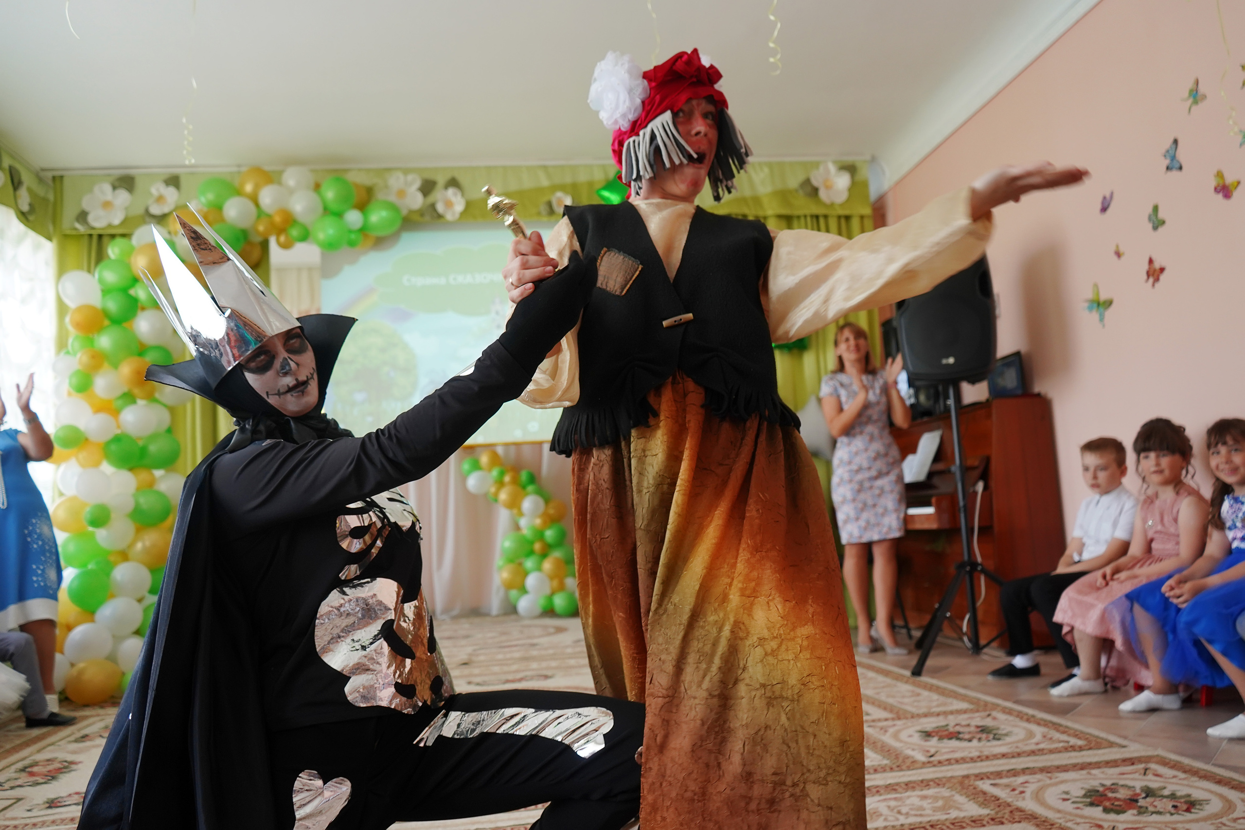 Фотосъемка видеосъёмка фотограф видеооператор новогодних утренников  в. Фотограф, видеооператор Нина Коршунова